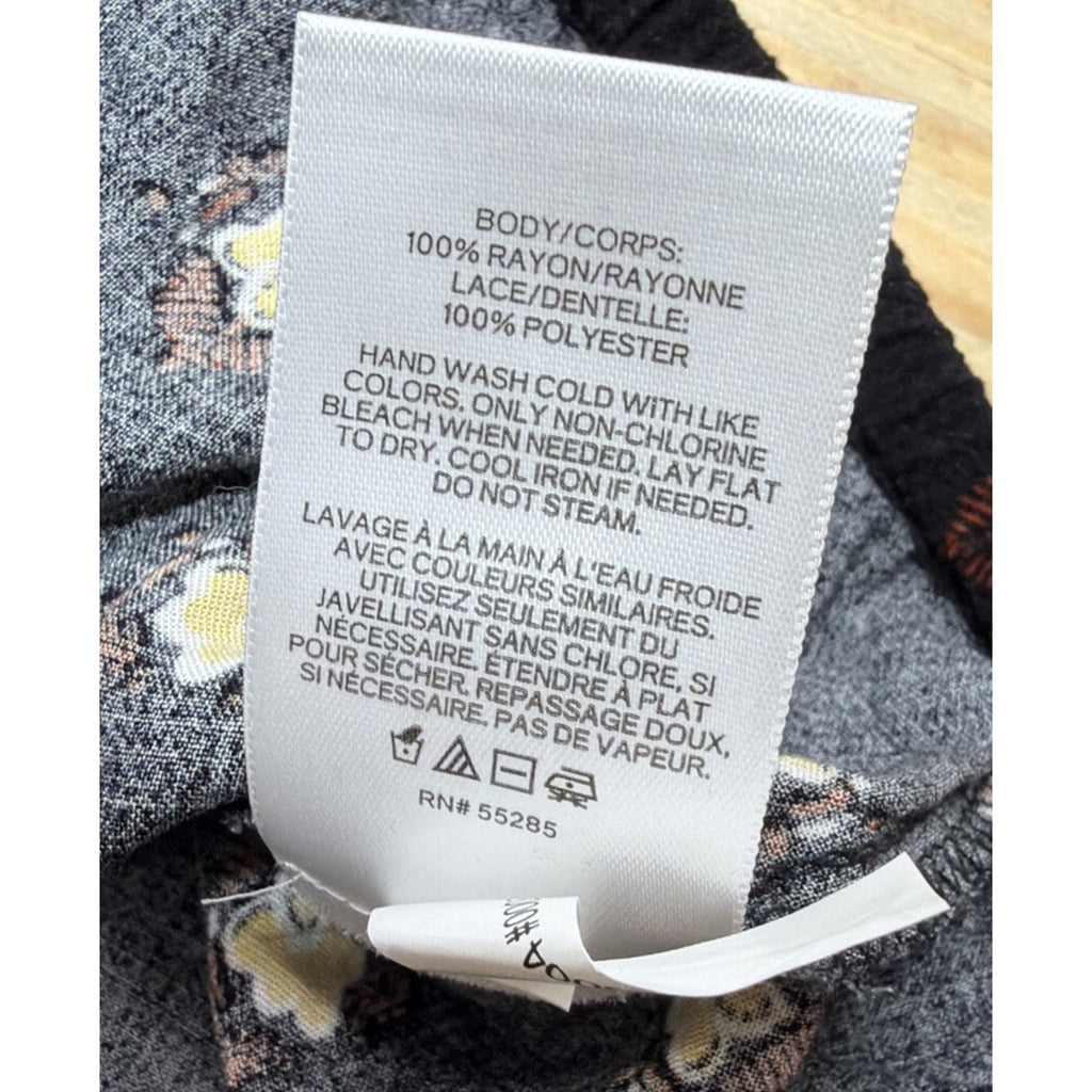 EXPRESS Women Size Small Black Floral V Neck With Lace Long Sleeve Blouse