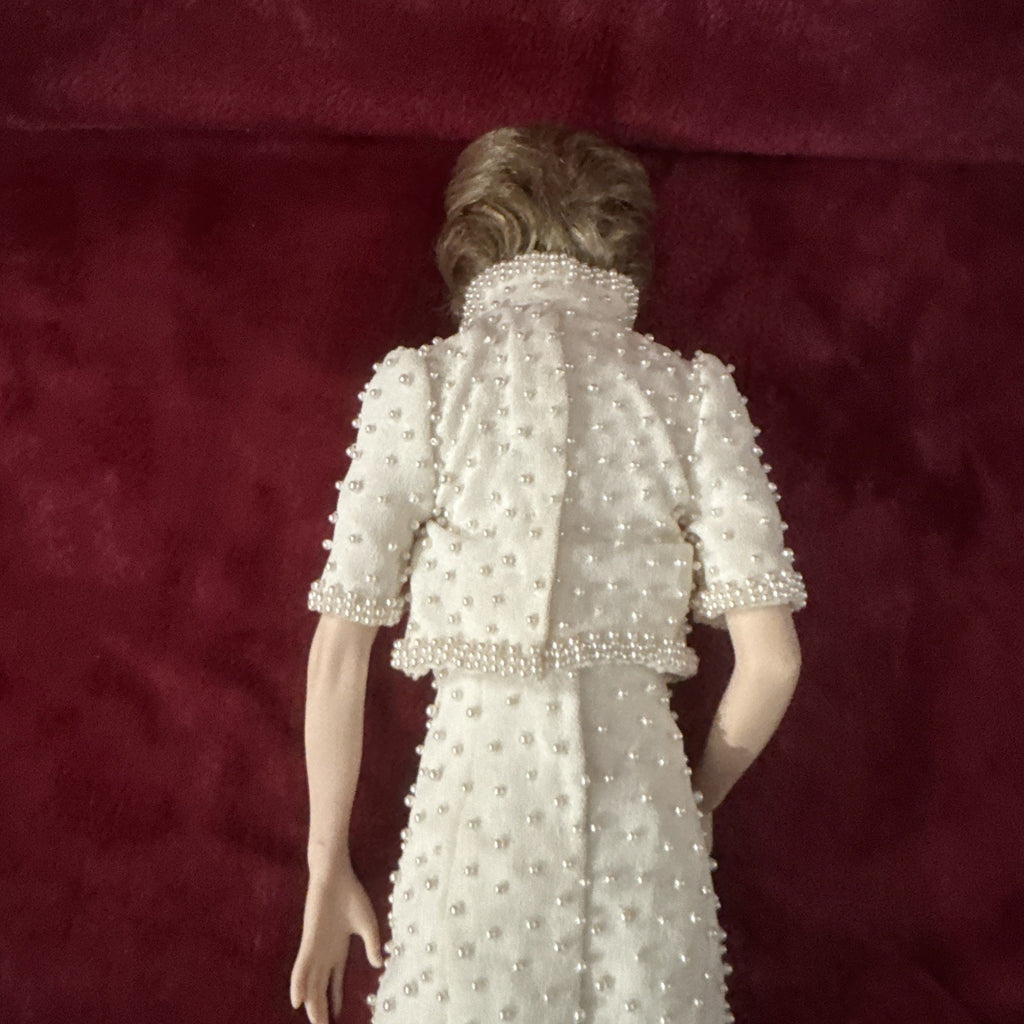 Diana Princess Porcelain Portrait Doll - Franklin Mint, White Pearl Dress