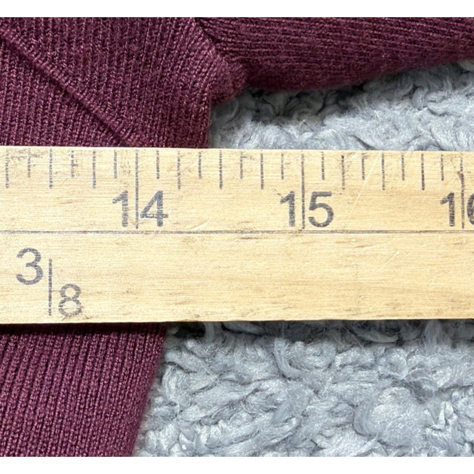 Women's Forever 21 Ribbed Long-Sleeve Bodysuit M Maroon Knit V Neck NWT