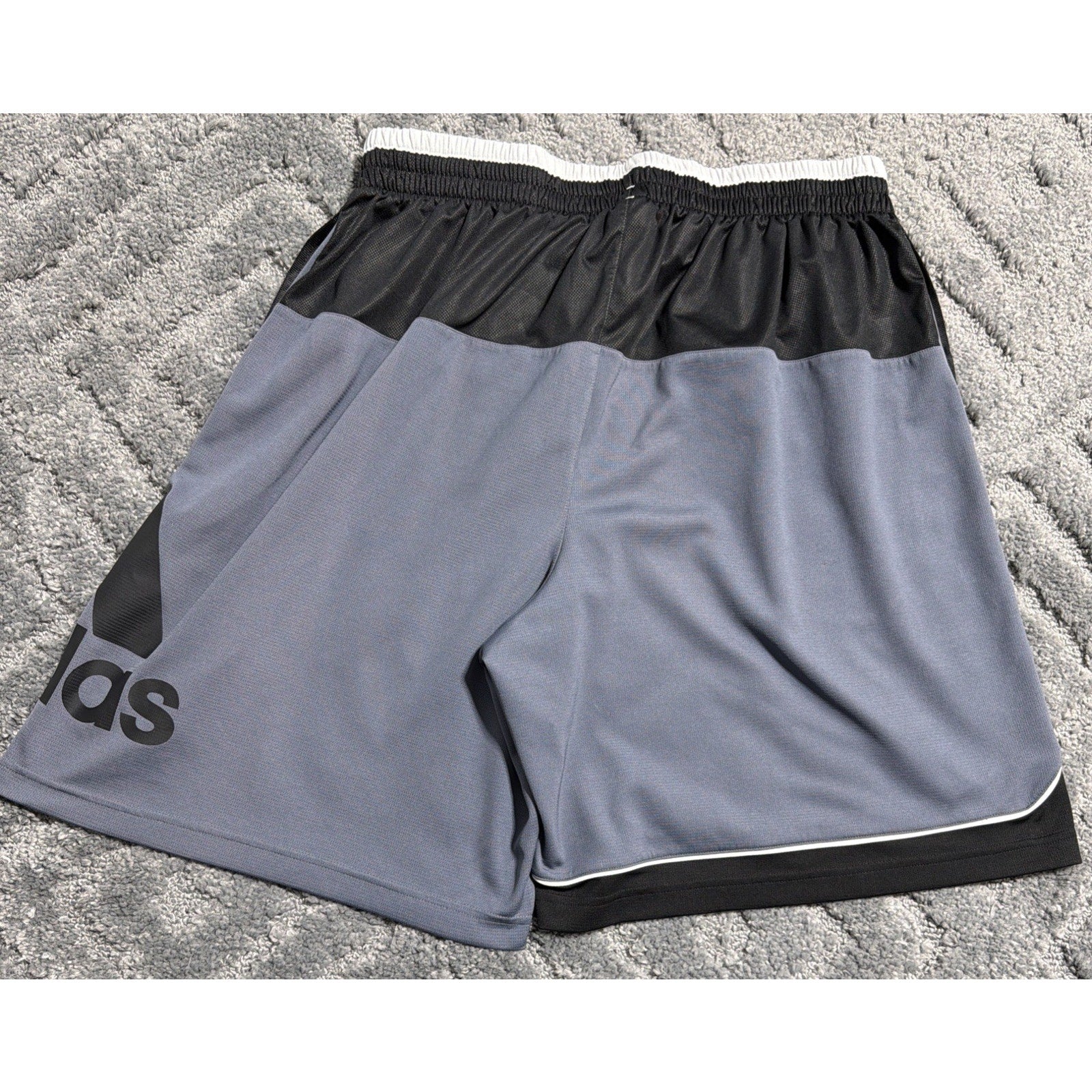 Adidas Basketball Shorts Mens XL Gray Black Training Running