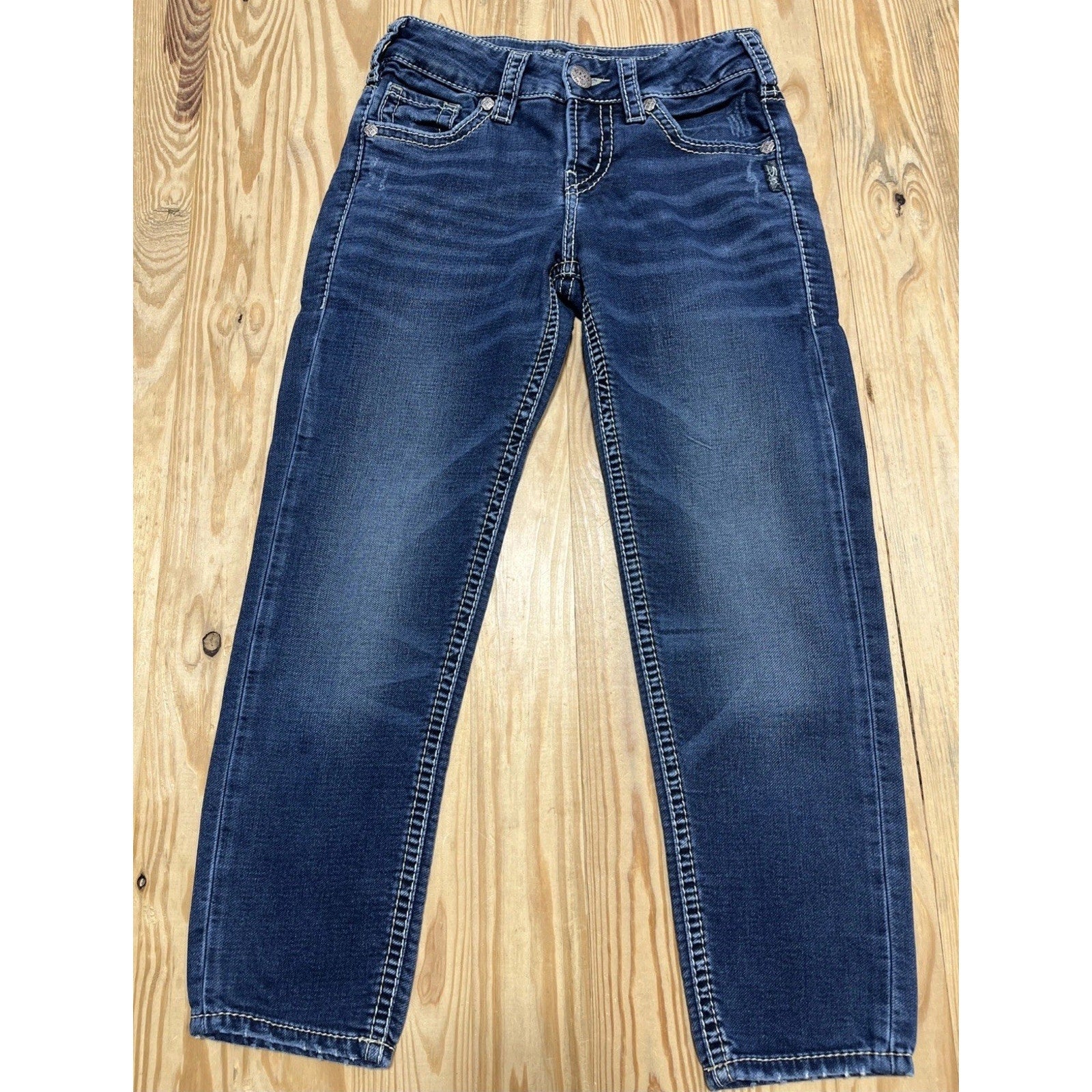 Silver Jeans Suki Mid Capri Womens Joga Size 26/24 Medium Wash Stretch Distress