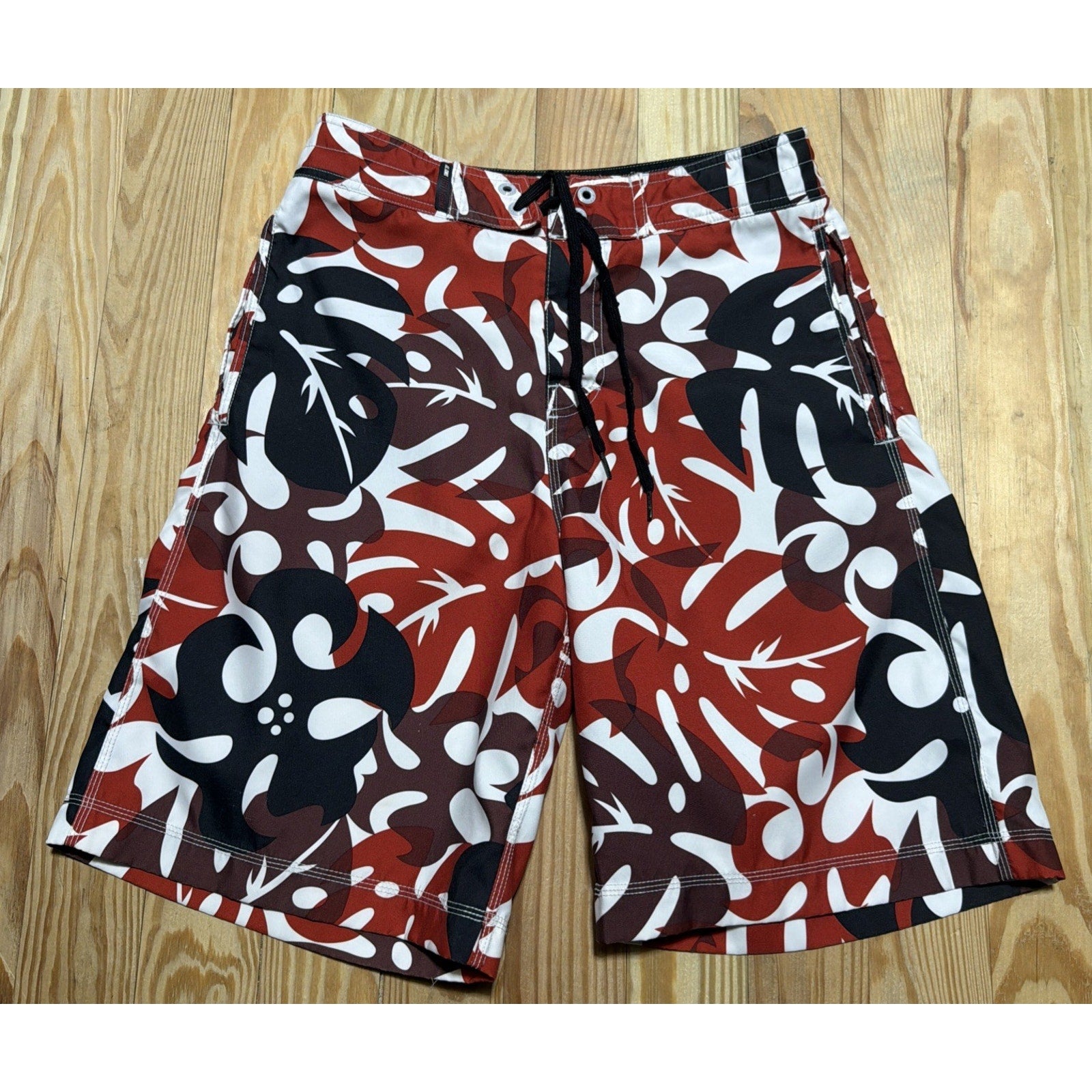 American Eagle Board Shorts Mens 30 Red Beach Swim Trunks Hawaiian Print