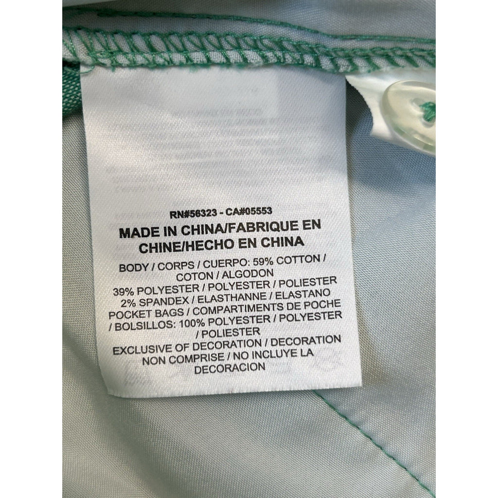 Nike Golf Shorts Women’s 2 DRI-FIT Green W Clasp And Button Waist Swoosh Pocket.