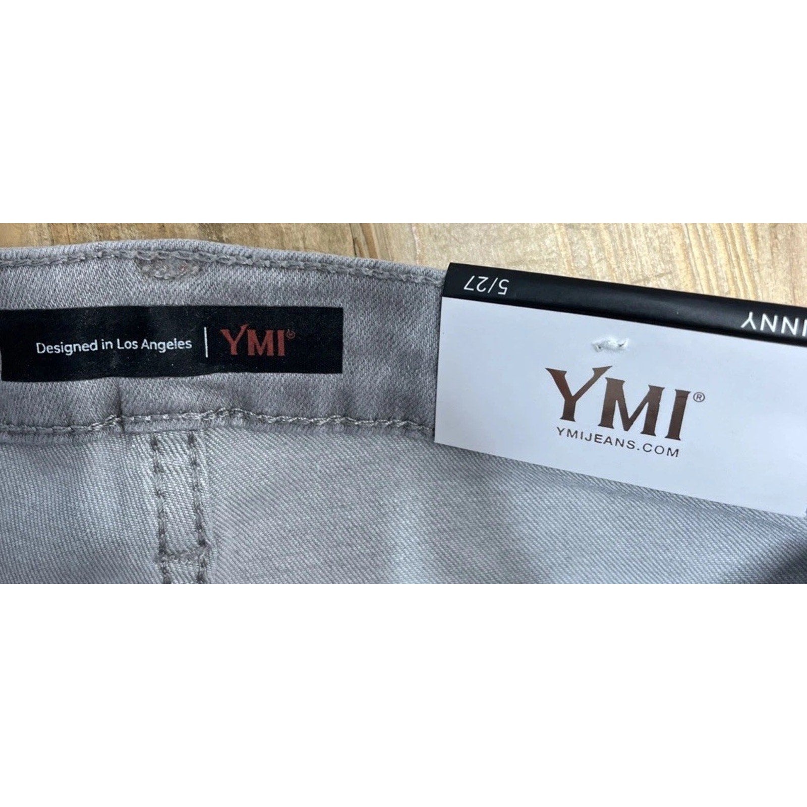 YMI Jeans Gray Light Wash Mid-Rise Skinny Stretch Denim Jeans Womens 5/27 NWT
