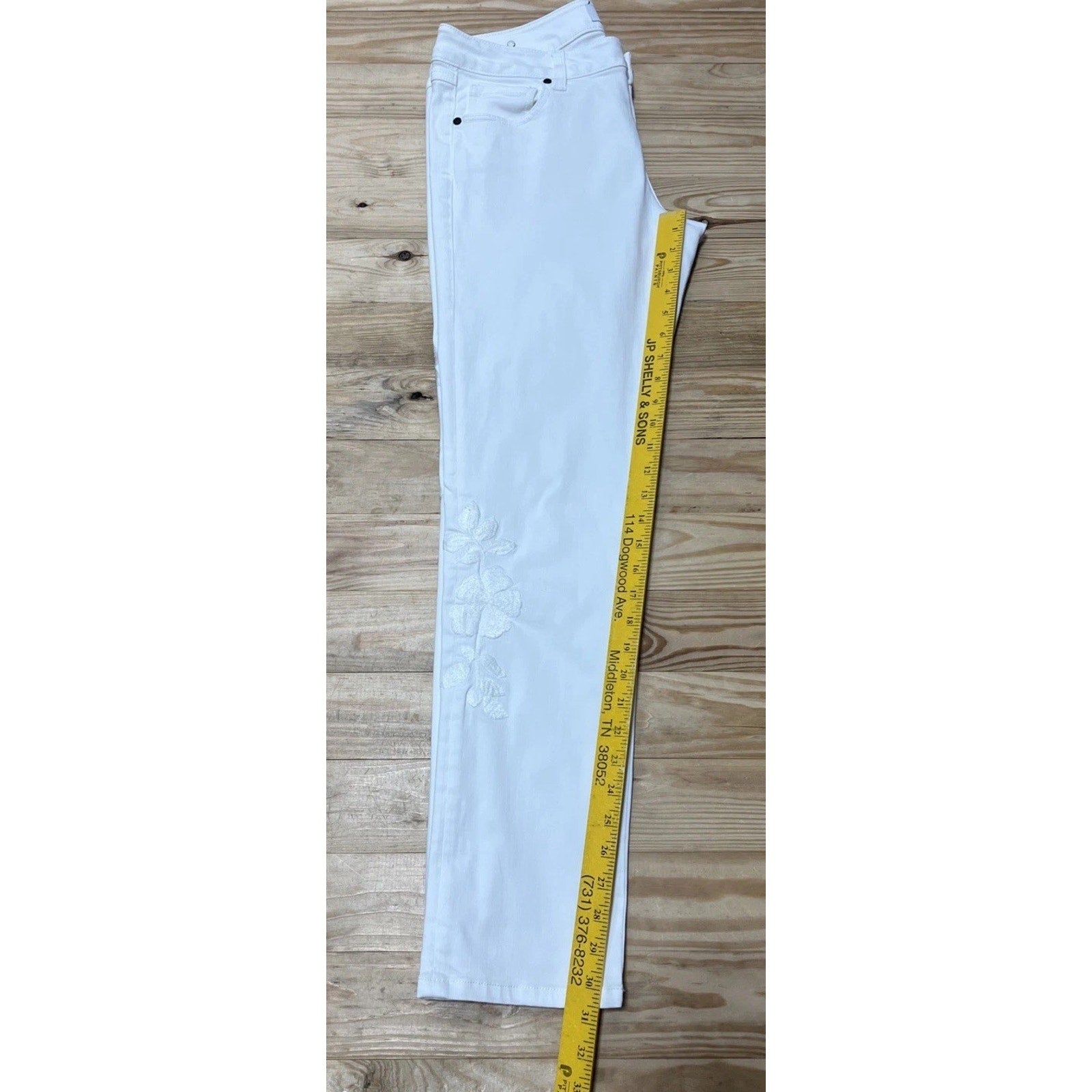Cabi Slim Boyfriend Floral Embroidery White Jeans Womens 8