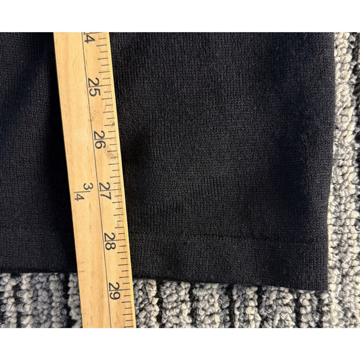 Vintage David Michaels Mens L Wool Blend Long Sleeve Sweater Crest Logo Black
