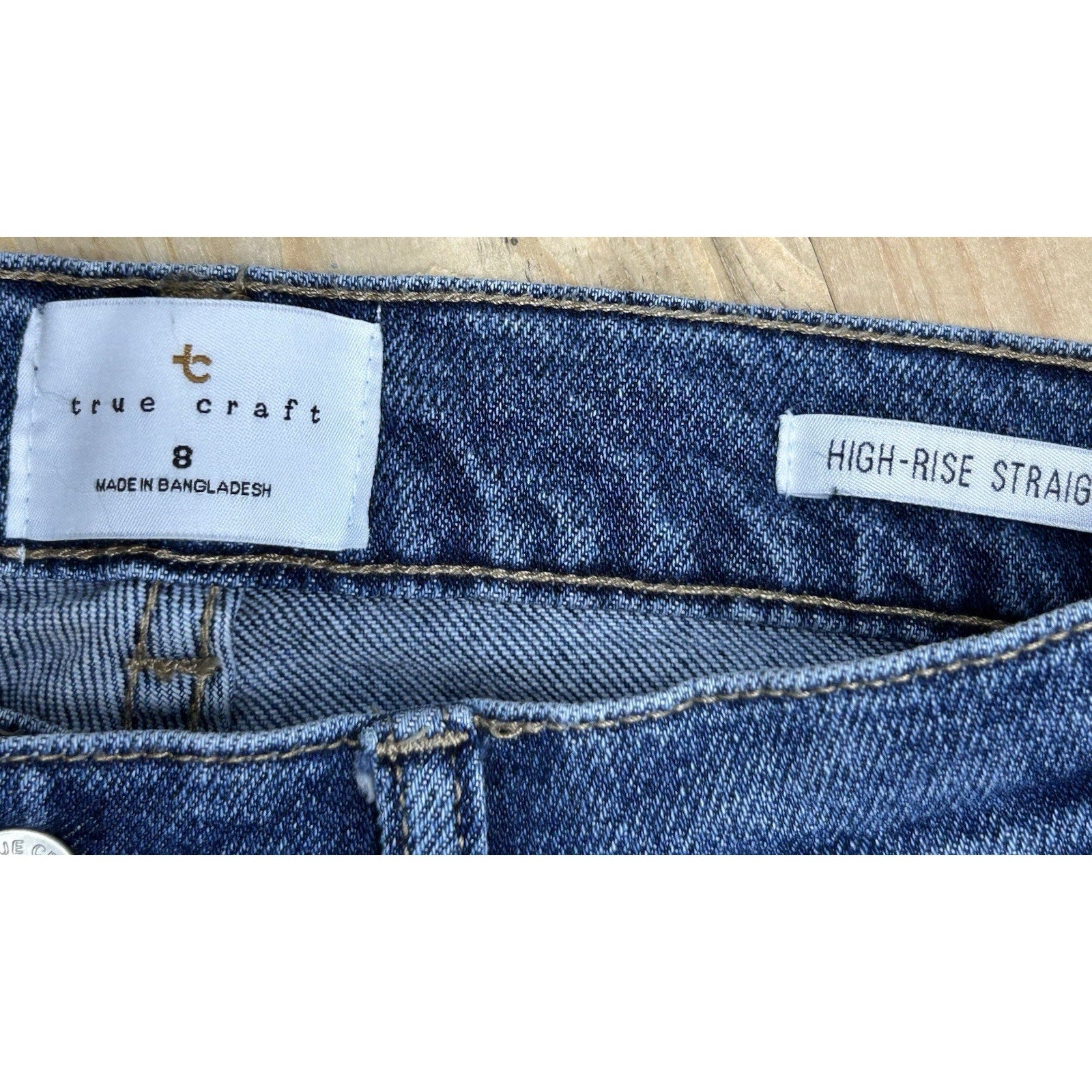 True Craft Womens 8 Blue Jeans Hi Rise Straight Med Wash Denim Ladies 25x28.