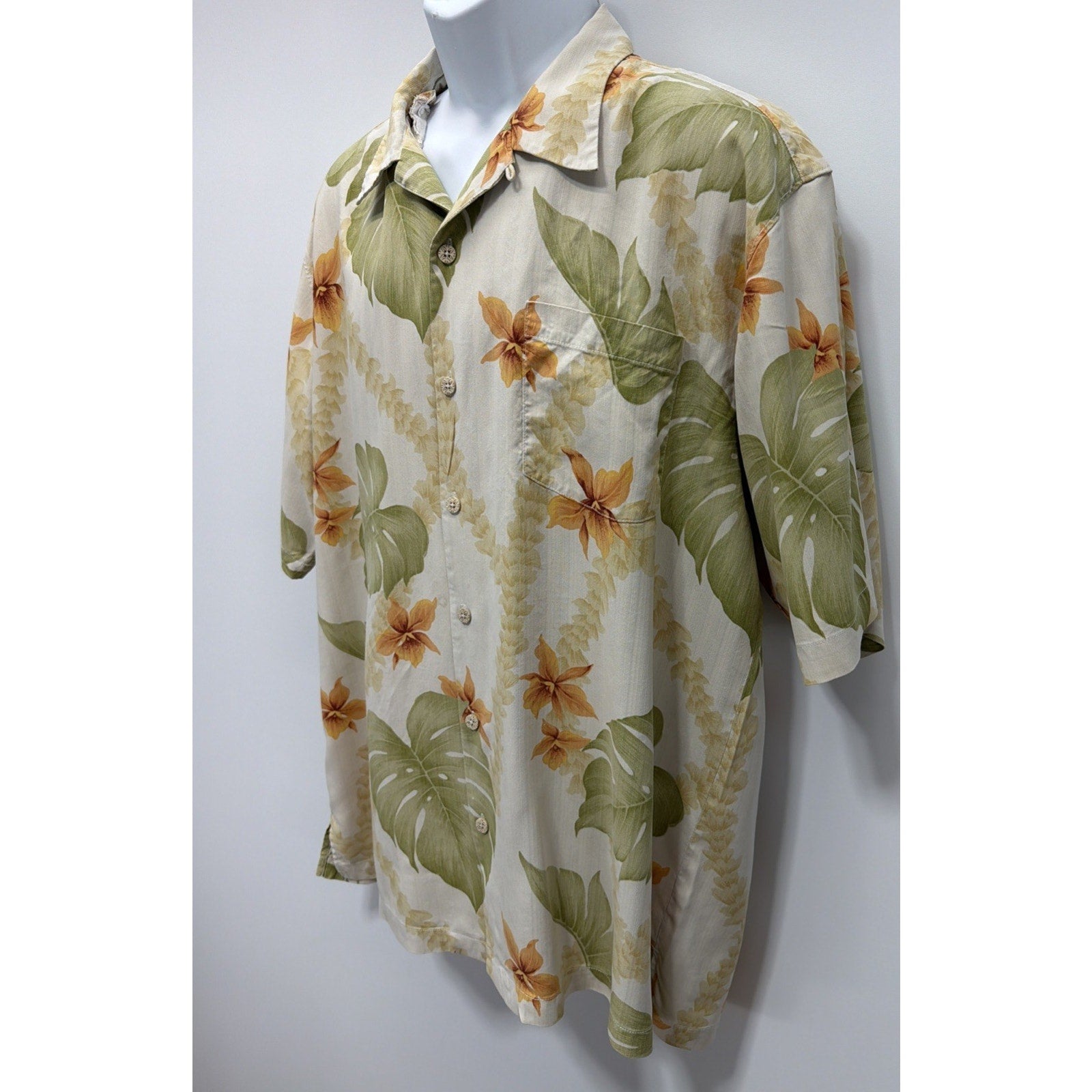 Mens Size XL Tommy Bahama 100% Silk Camp Shirt Yellow Green Foliage