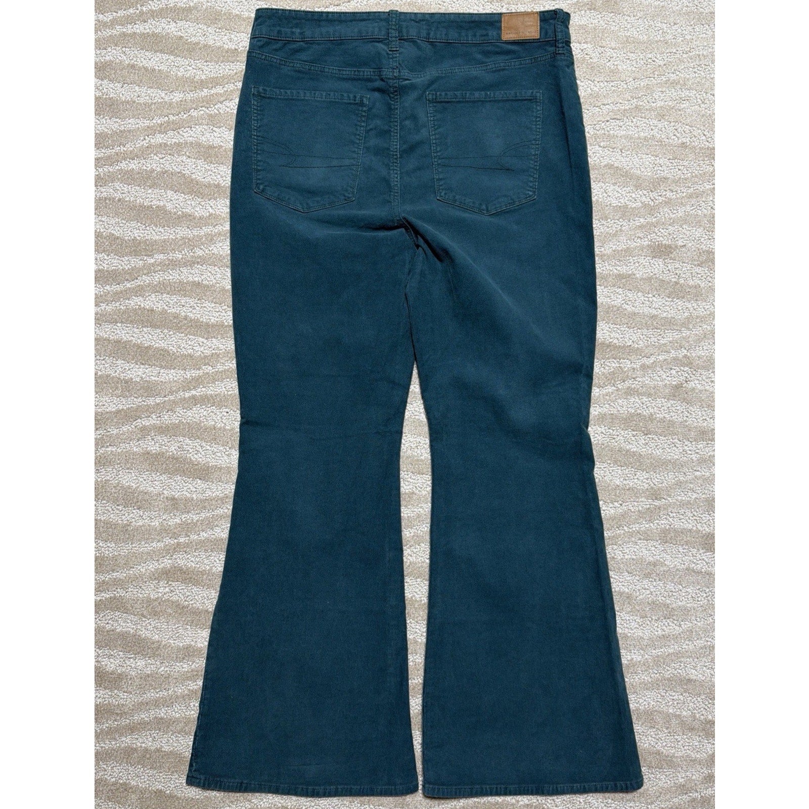 American Eagle Super Hi-Rise Flare Corduroy Pants Green Button Fly Women’s Sz 16