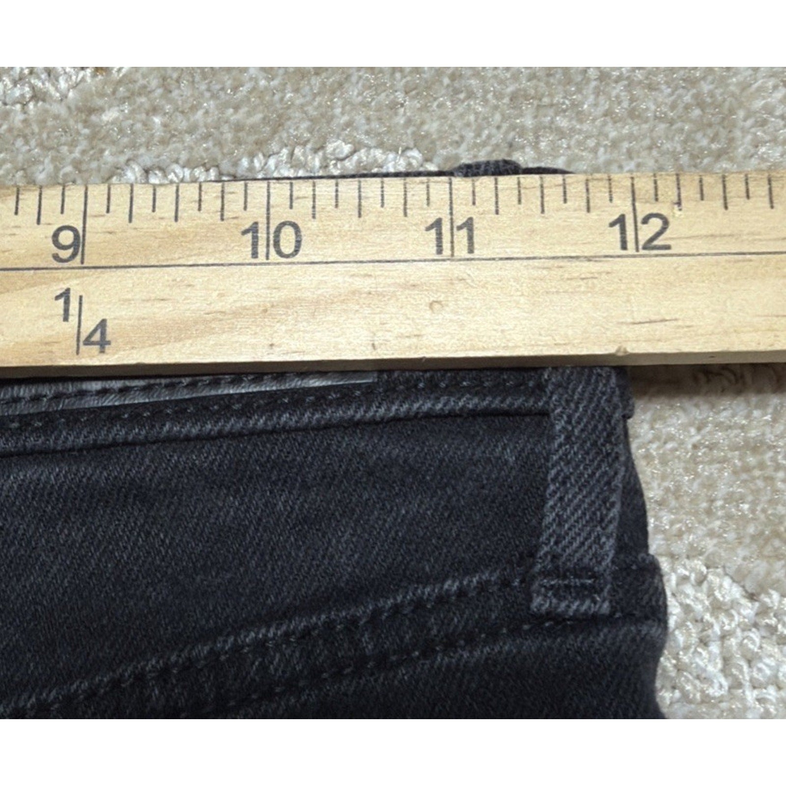 Hollister Women’s Black Denim Ultra High-Rise Mom Jean Sz 00R 23x27 Raw Hem