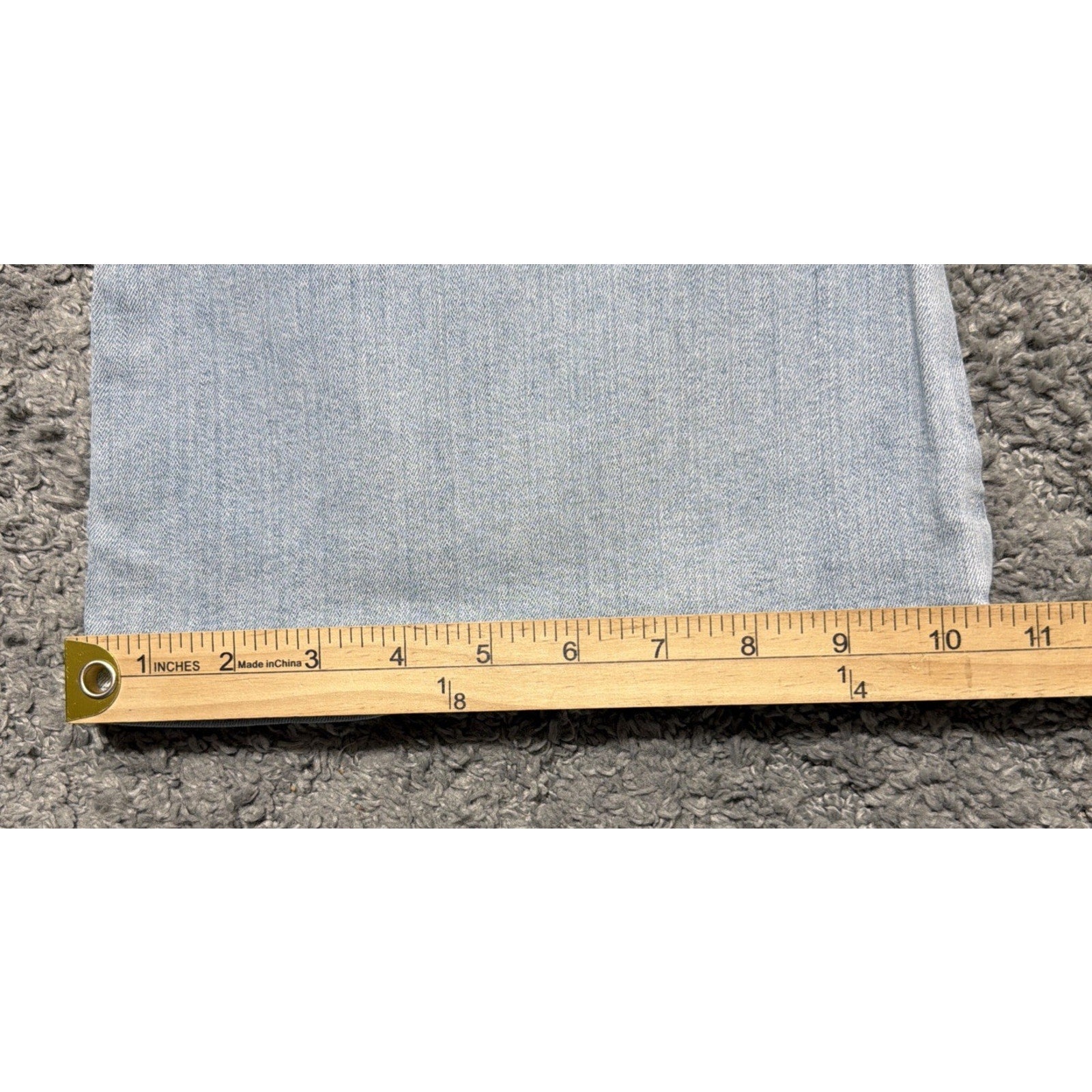 Textile Elizabeth and James Light Denim High rise Flared Jeans Women's 10-30