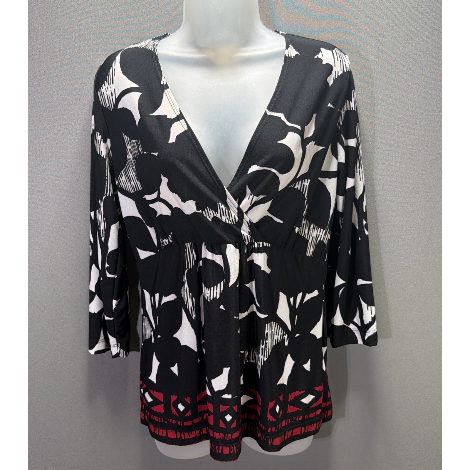 Vtg Chicos Jersey Woman Sz 0 Black White Red Shirt Faux Wrap Top Stretch USA