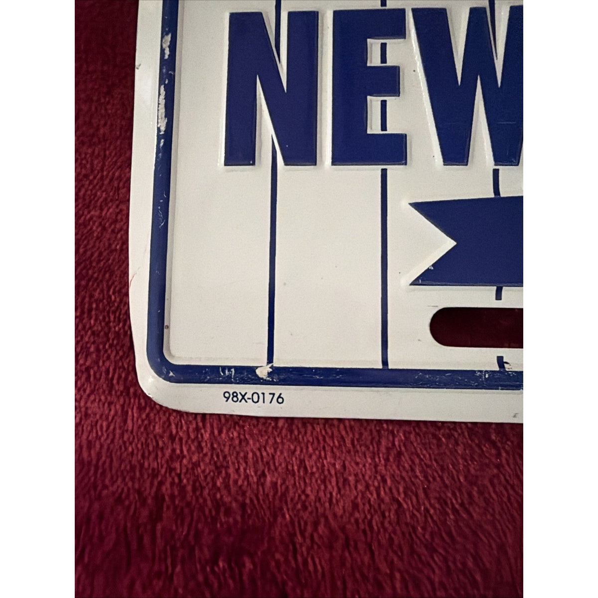 1998 WORLD SERIES CHAMPIONS YORK YANKEES STAMPED Metal License Plate AUTO TAG