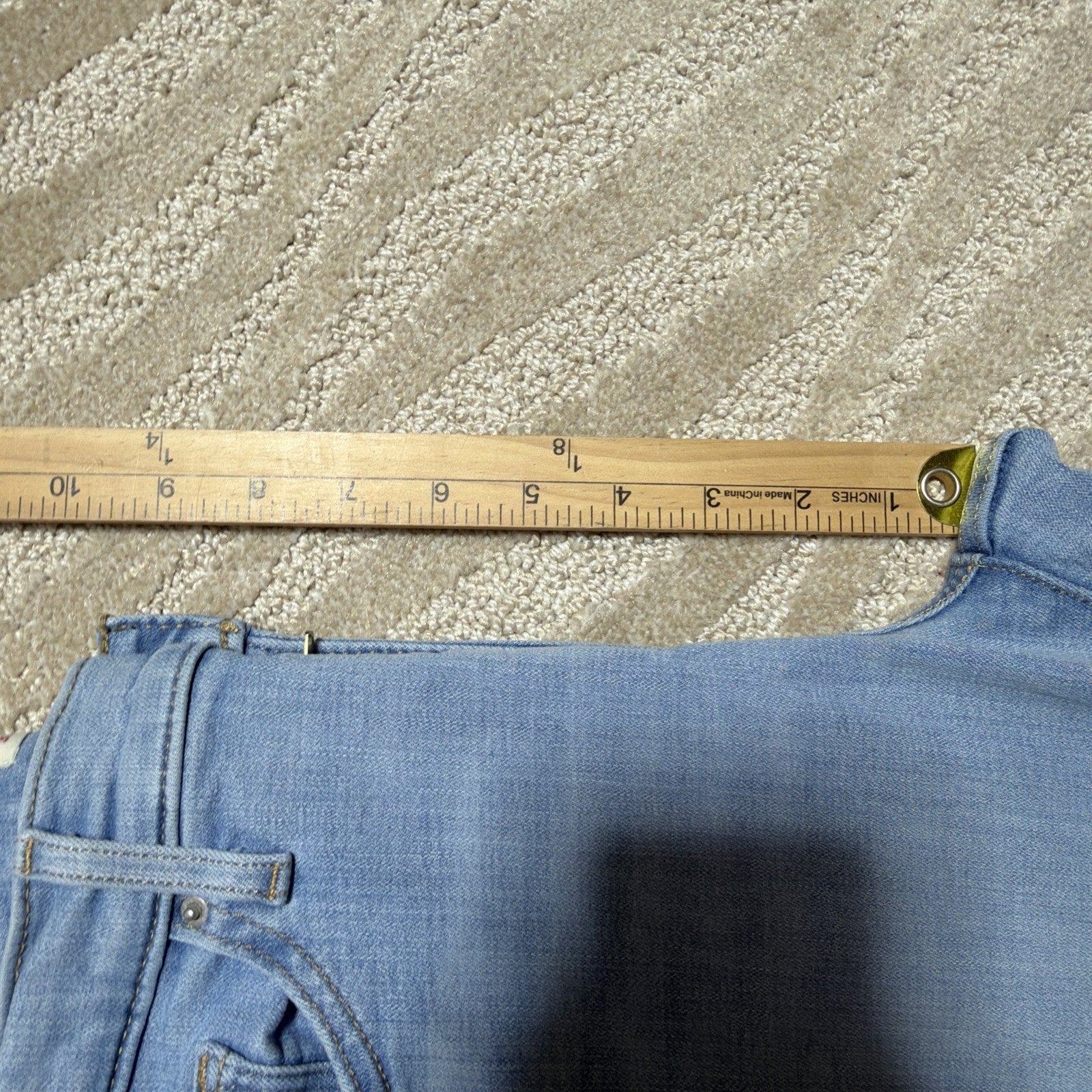 Levi's 314 Shaping Straight Jeans Womens 31 Blue Denim Stretch Light Wash Excell