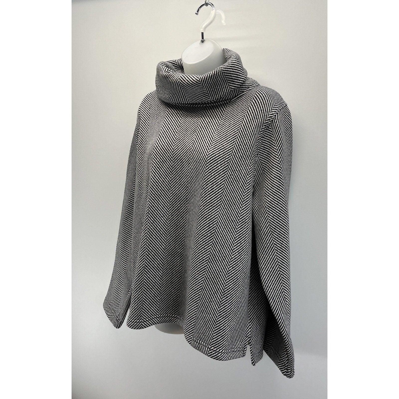 J.Crew Womens Sweatshirt Size 2X Long Sleeve Funnel Neck Herringbone