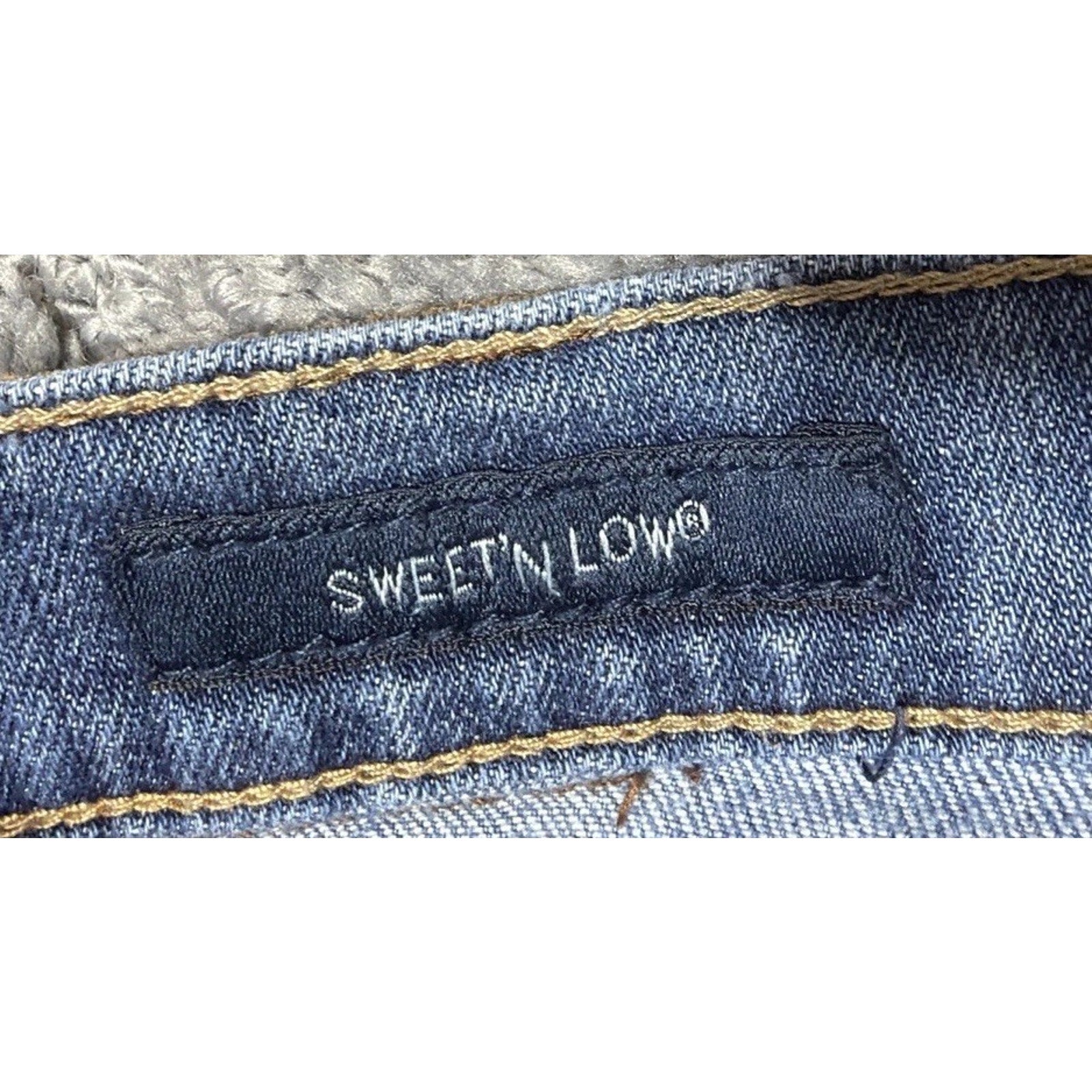 Lucky Brand Womens Sweet N Low Boot Cut Jeans Blue Pockets Denim 12/31 Y2K