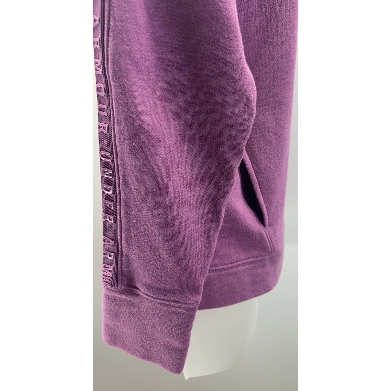 Under Armour Women’s ColdGear Funnel Neck Long Sleeve Shirt Purple Size Medium .