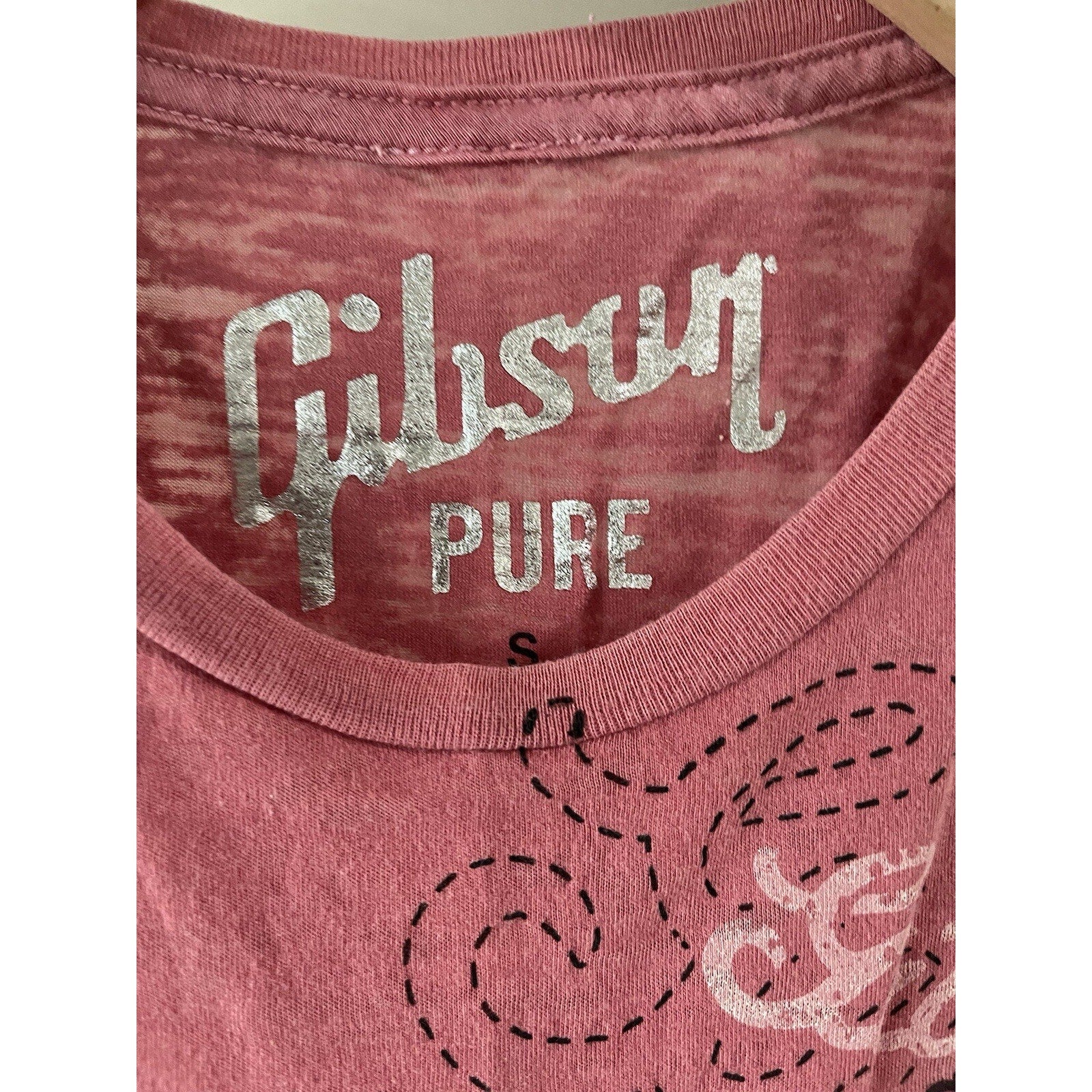 Gibson Guitar Pink T-Shirt Junior Size Small NWOT