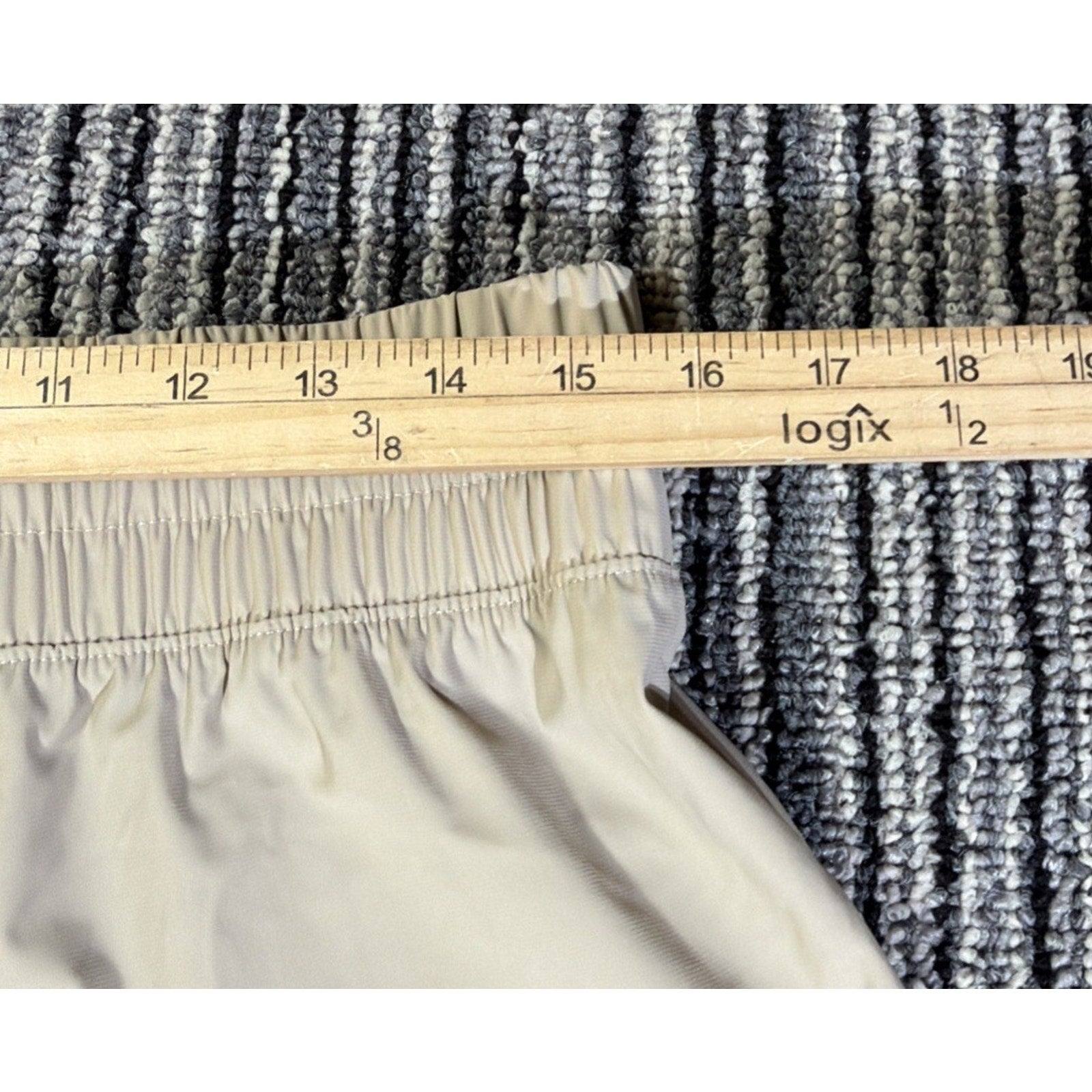 Old Navy High Rise Cargo Sleektech Pants Women’s M Beige GoDry 4 Way Stretch NWT