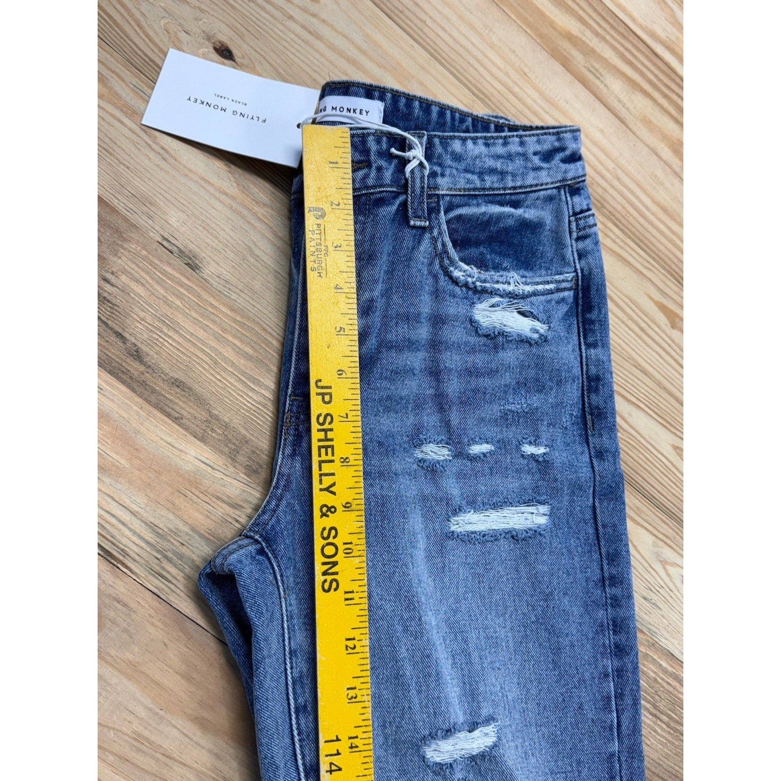 Flying Monkey Black Label Woman’s Size 26 New Tags 27.5” Inseam Blue Denim NWT