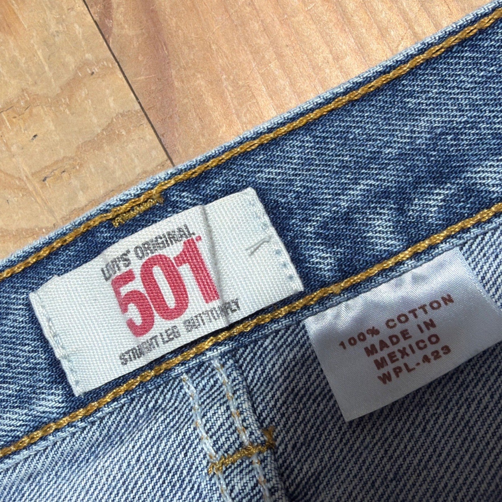 Vintage 90s Levis 501 Jeans Mens 36x32 Original Fit Light Wash Button Fly Denim
