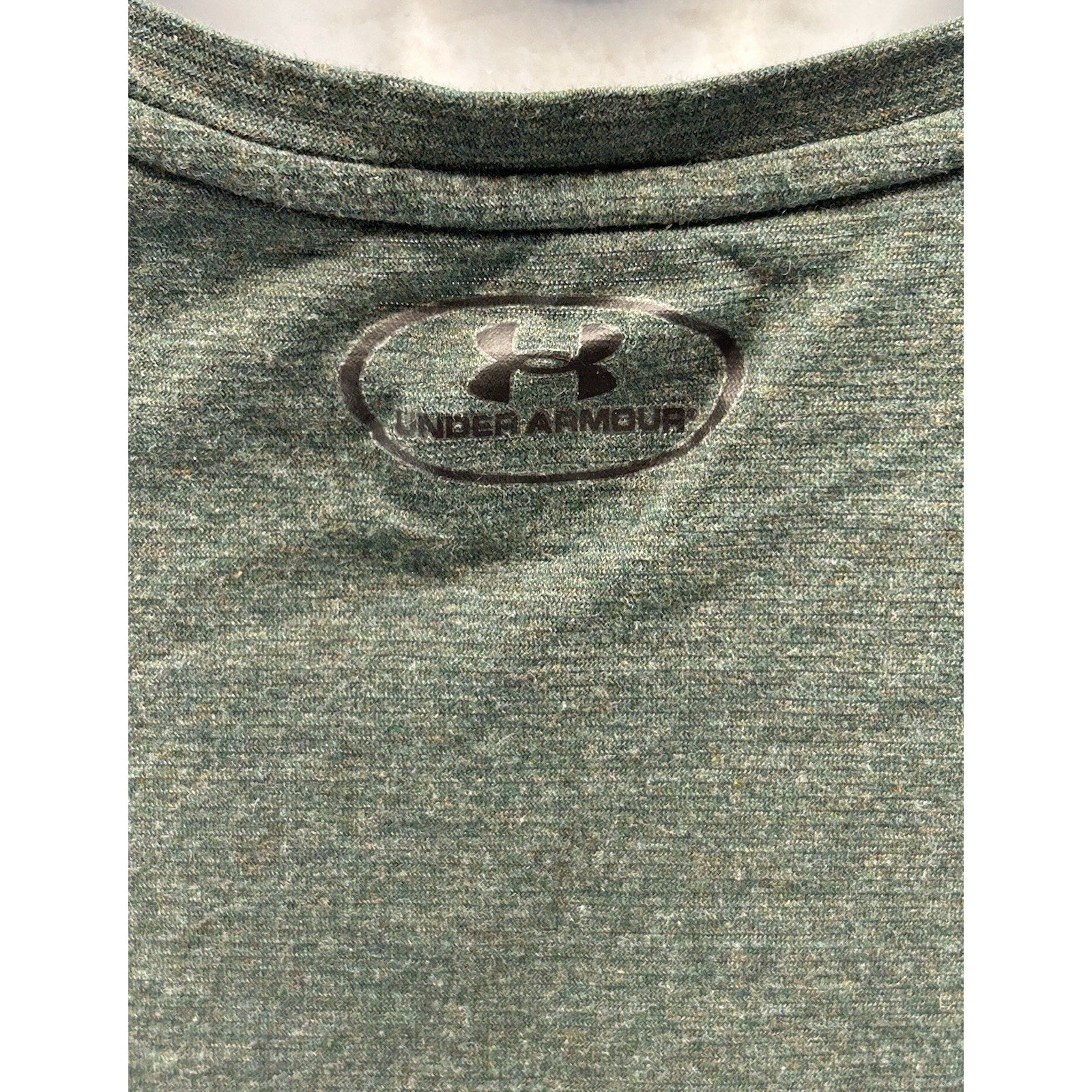 Under Armour Men’s Green Loose Fitted Long Sleeve Shirt Size XL Green.