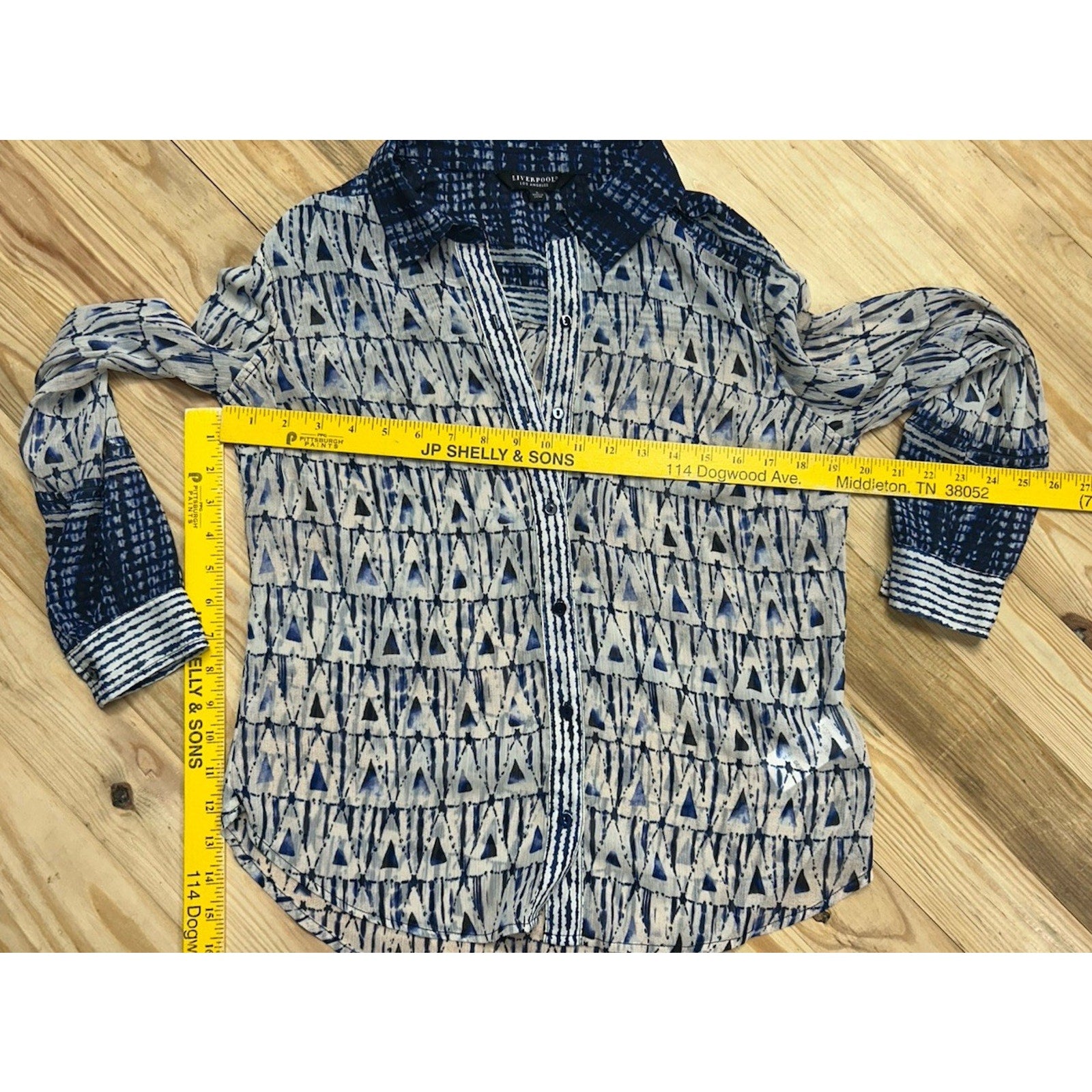 Liverpool Los Angeles Button Front Collared Blouse Grecian Tile Size SMALL.