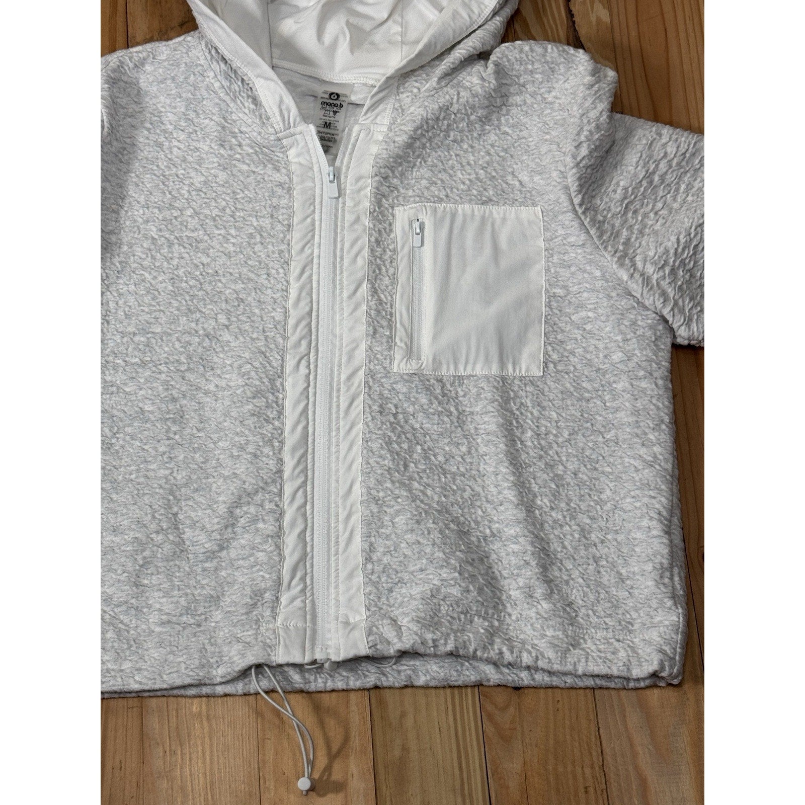 Mono B Women's Size Medium Textured White Lightweight Long Sleeve Hoodie Zipper