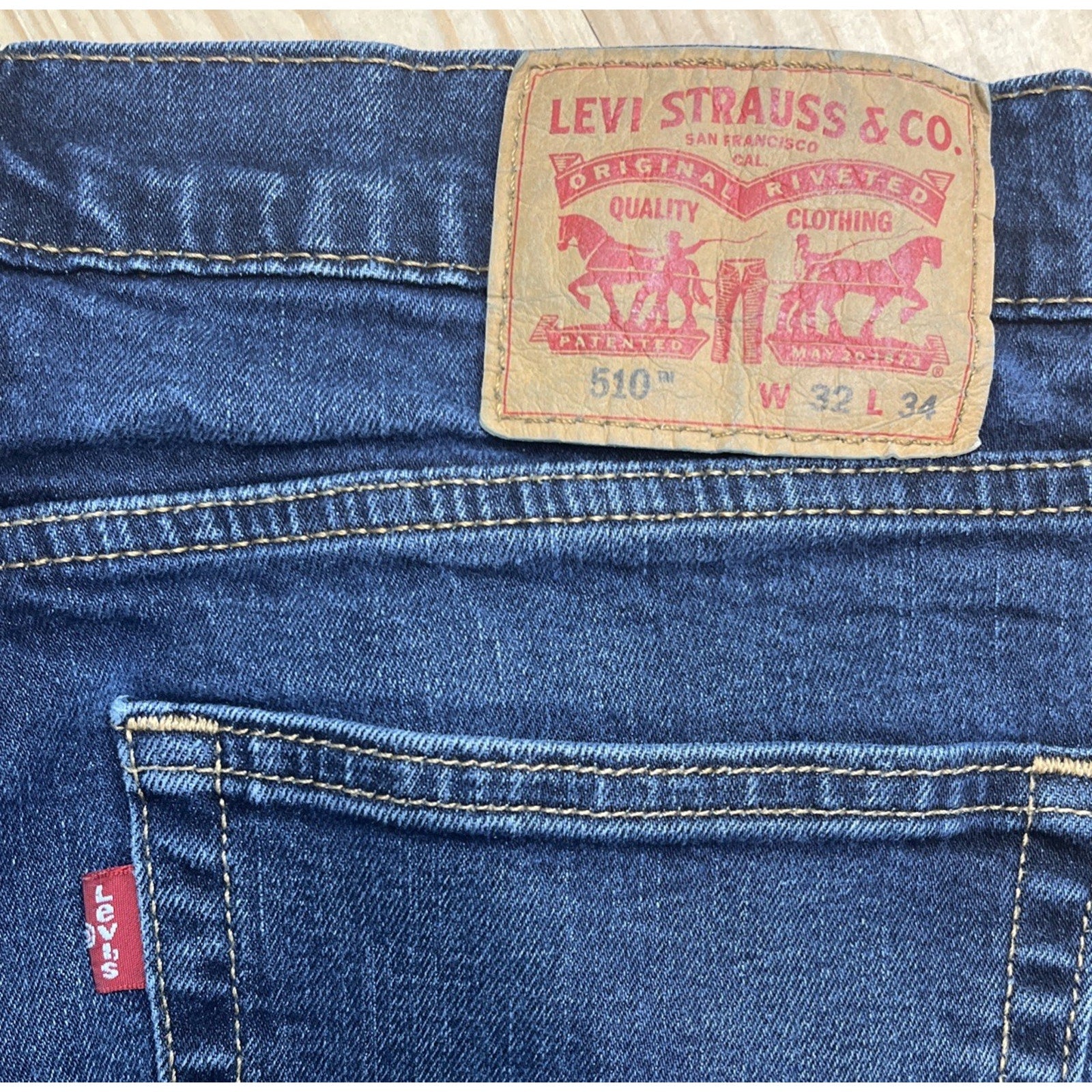 Levi's Jeans Men's 32x34 Skinny 510 Mid Rise Zip Fly Blue Denim Pants