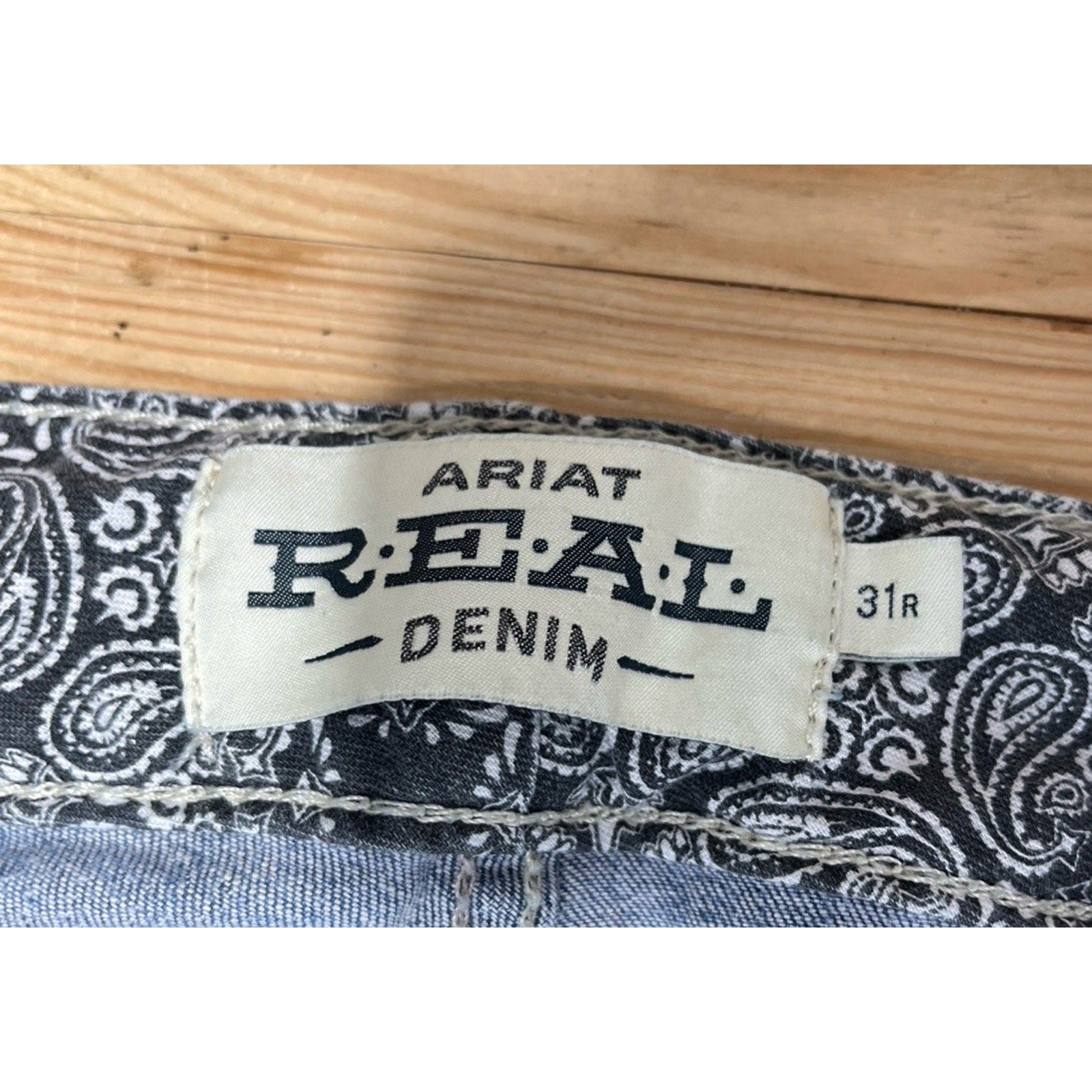 ARIAT REAL DENIM WOMENS SIZE 31 R SHORT BOOTCUT BLUE JEANS LOW RISE WHITE STITCH