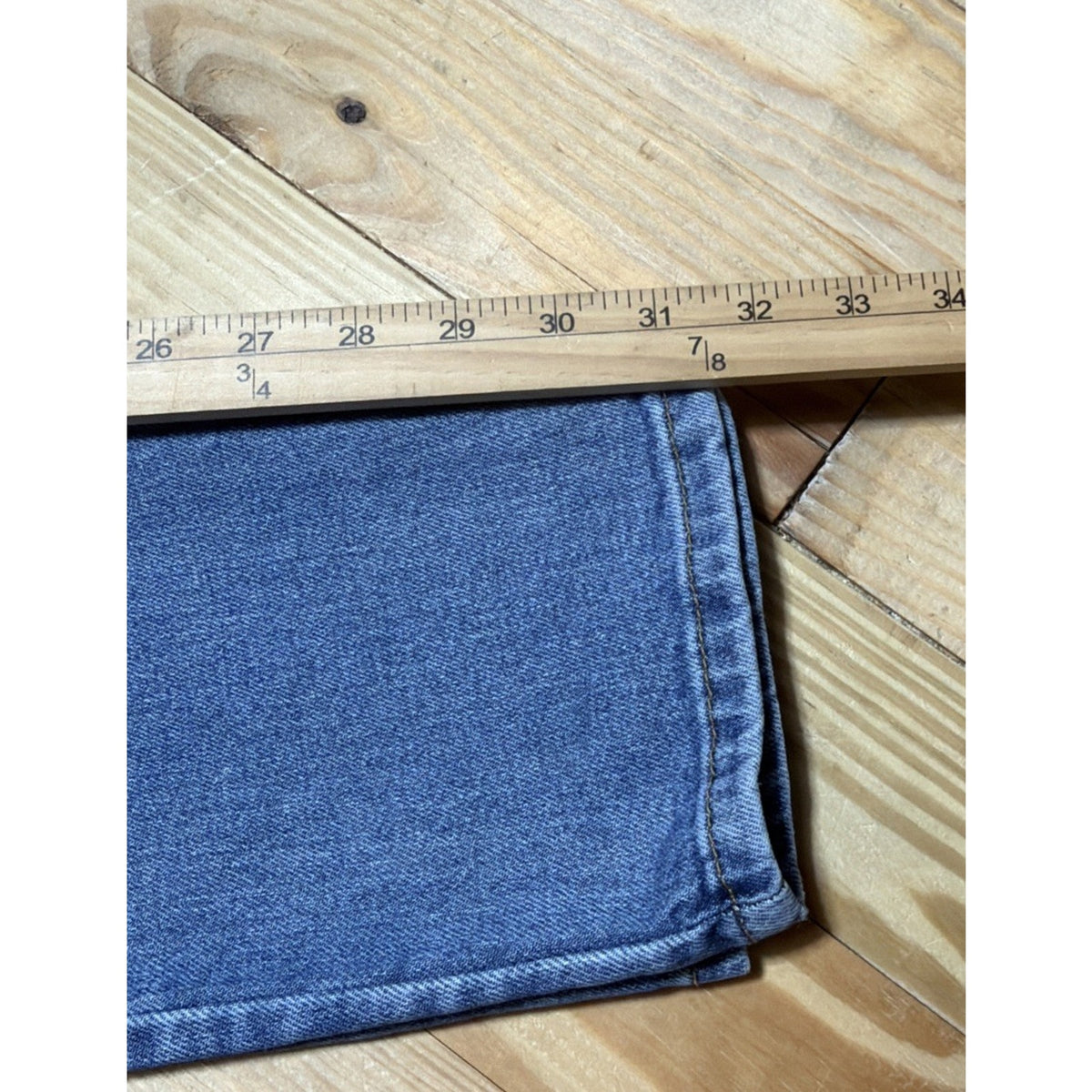 Levi's 511 Men's Size 29x32 Blue Medium Wash Straight Leg Jeans