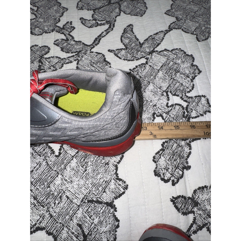 Men Under Armour Gray & Red Spine RPM Running Shoes US Size 12 1238353-045