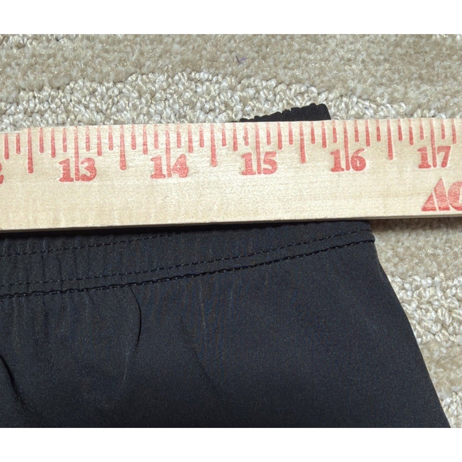 Old Navy Black Dynamic Tech Woven Taper Pants Men's M Quick Dry Zipper Pockets