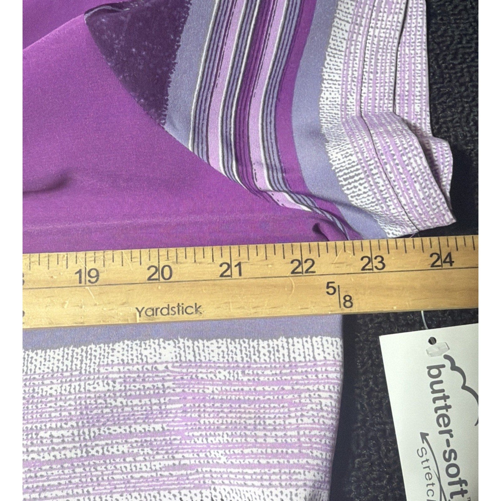 NEW ! BUTTER SOFT STRETCH MULTI COLOR PURPLE SCRUB TOP POCKETS SIZE L NWT