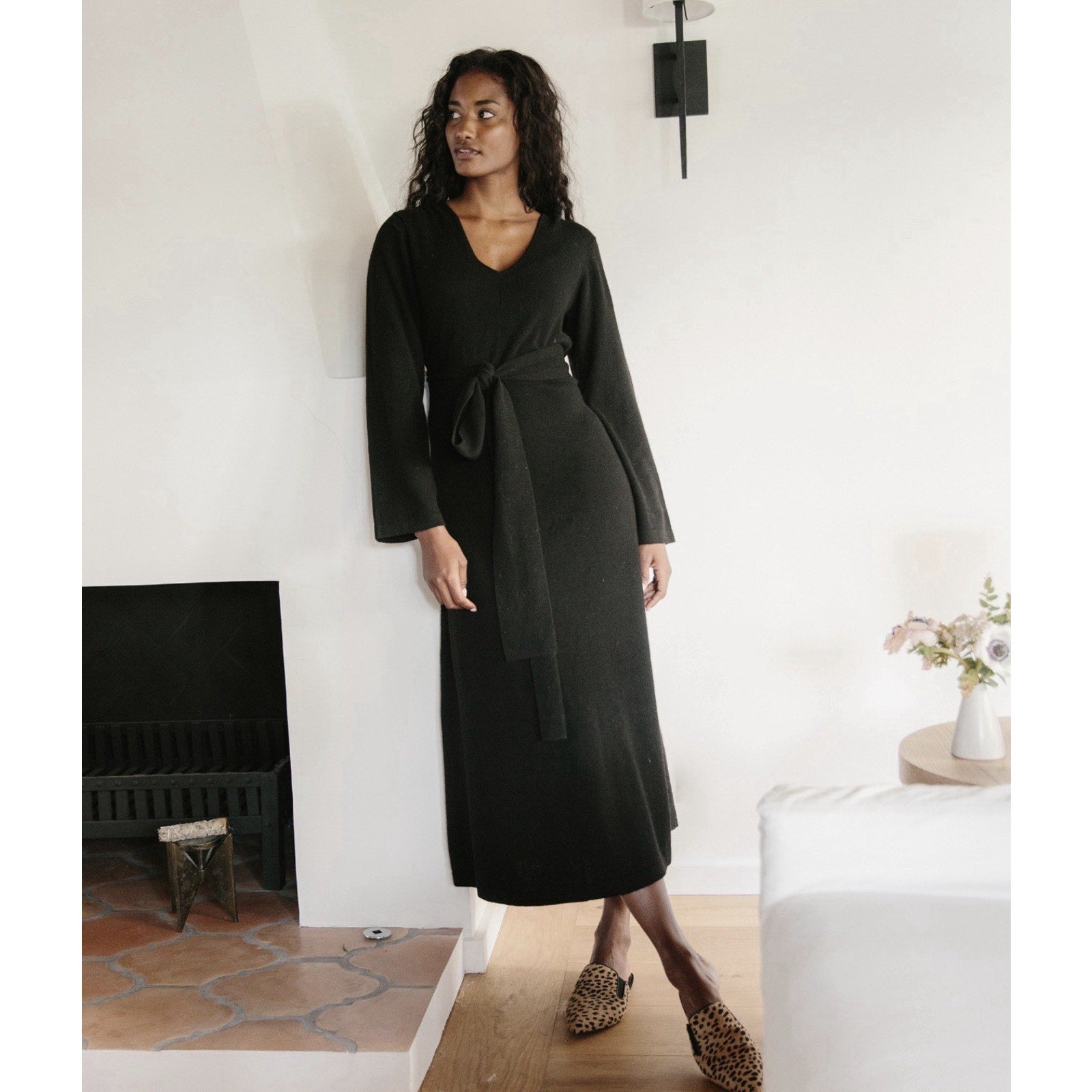 Jenni Kayne Black Wrap Midi Dress XS NWT Long Sleeve Tie Waist Minimalist Luxury