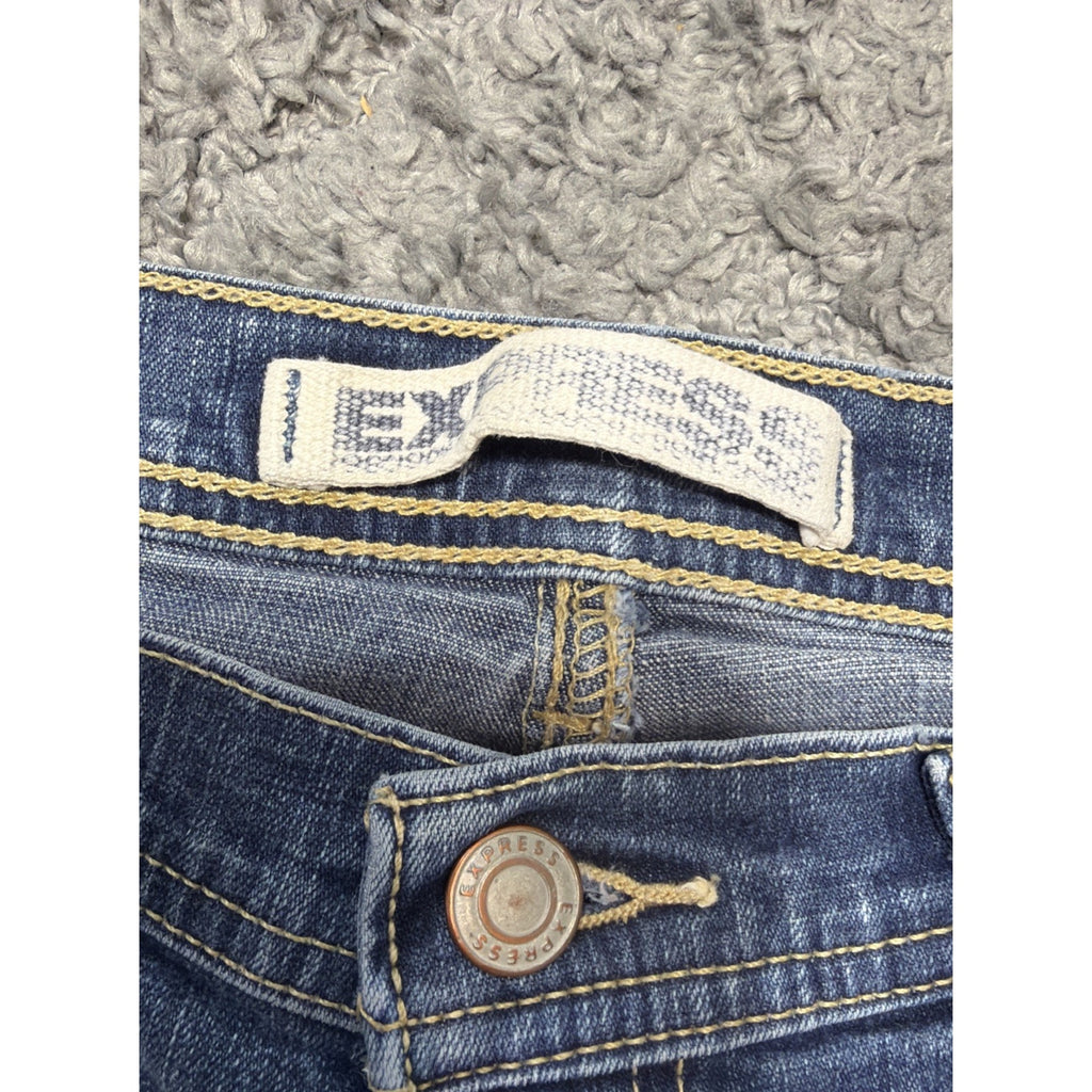 Express jeans size 6 women Precision low slung flare Med wash low rise denim Y2K