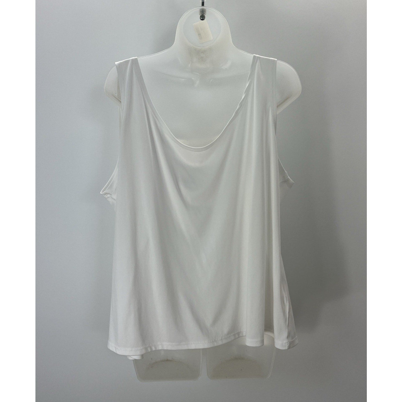 Hearts of Palm White Sleeveless Athletic Tank Size 2X