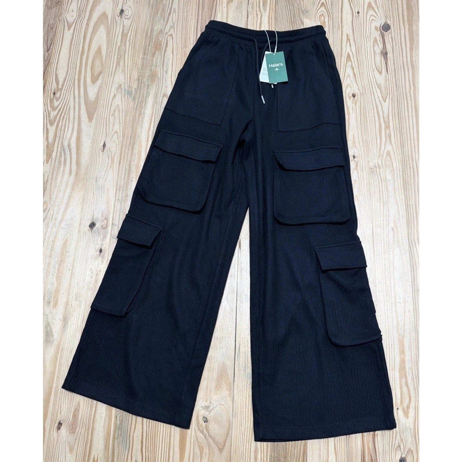 Halara Mid Rise Wide Leg Cargo Pants Women’s Black Pull On Pockets NWT Size XS