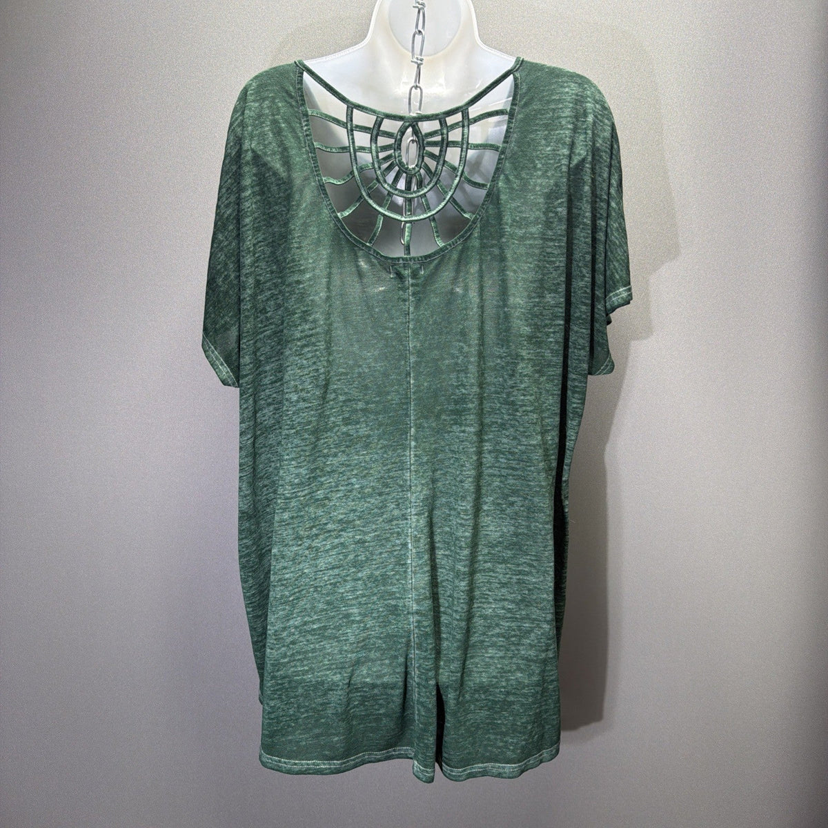 Women’s Joei and I Plus Size 3X Green Short Sleeve Top Metallic Sunflower