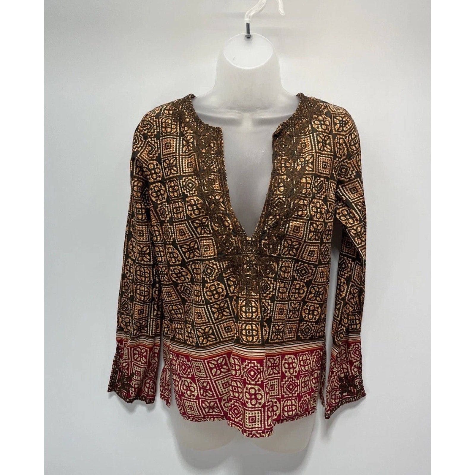 Old Navy Womans Easy Fit Blouse Deep V-Neck Printed L/S Size S