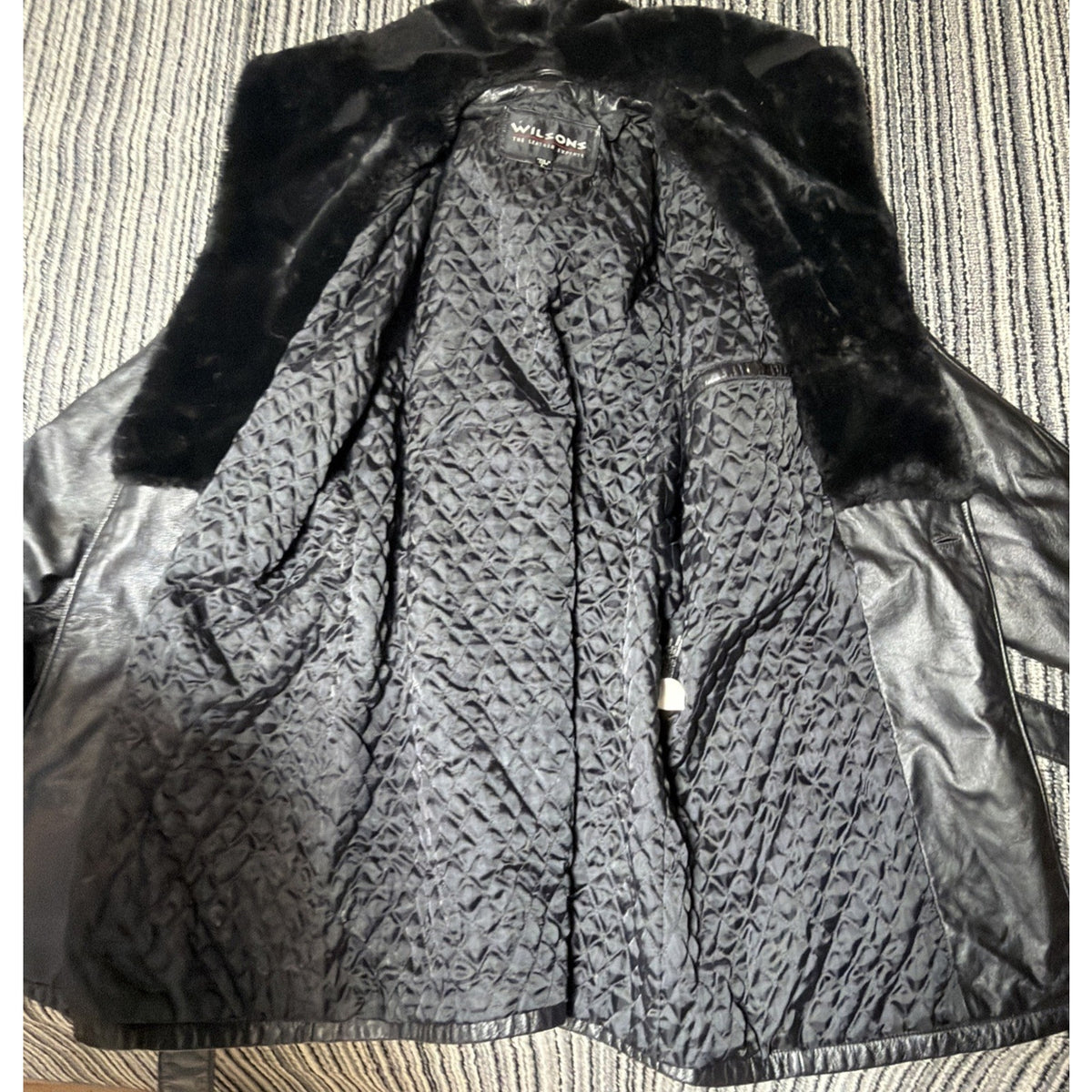Vintage Wilsons Women's Large Black Leather Belted Coat Faux Fur Accents Lined