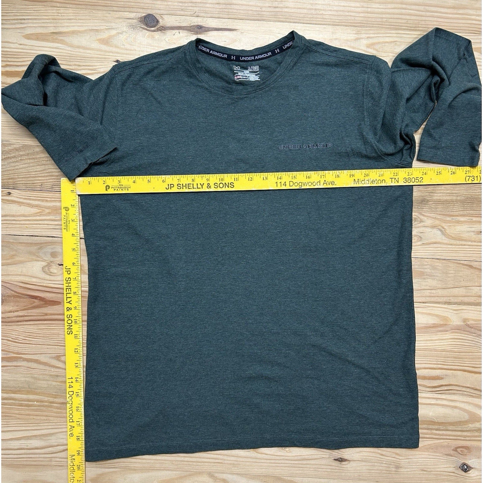 Under Armour Men’s Green Loose Fitted Long Sleeve Shirt Size XL Green.