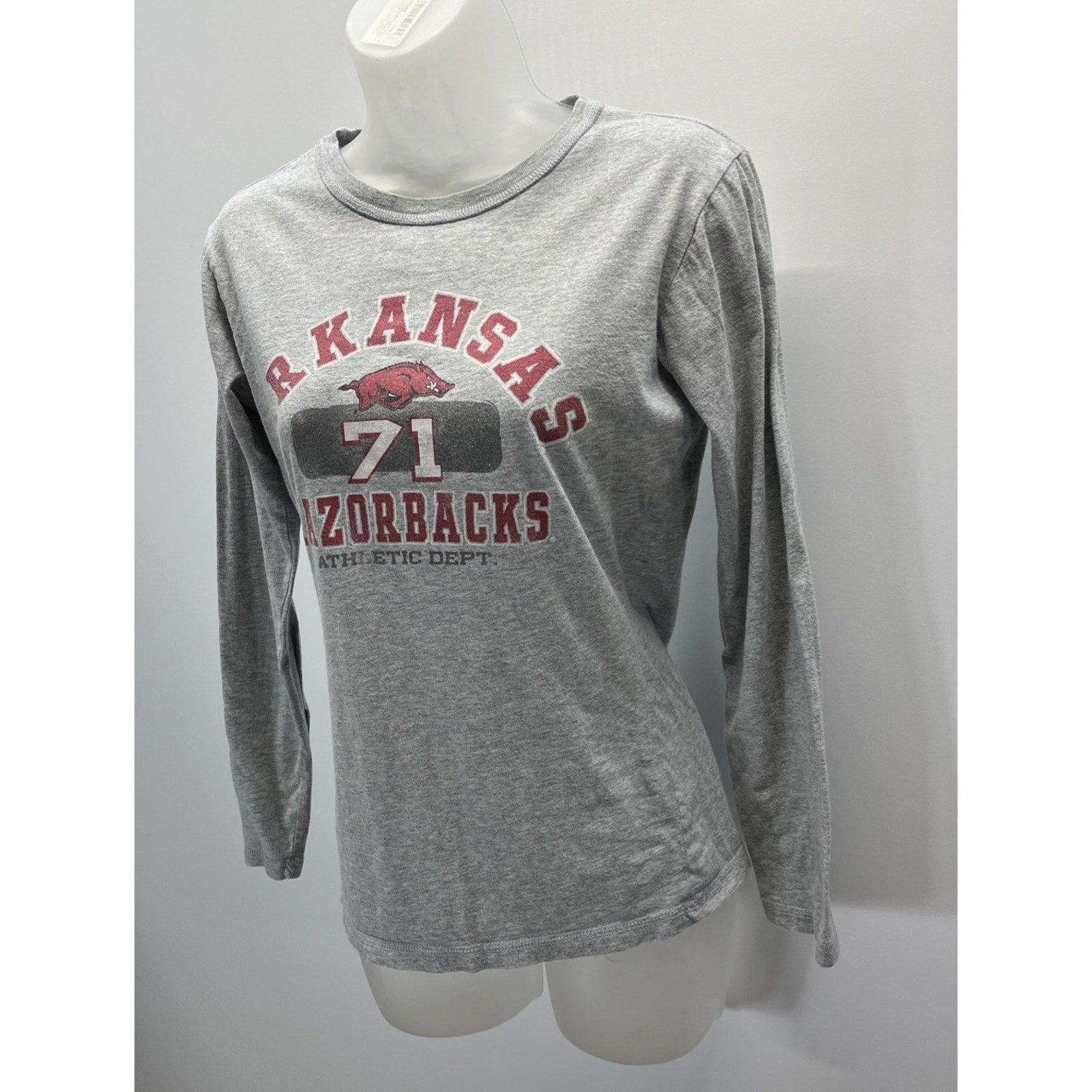 J. America Women’s Gray Longsleeve Arkansas Razorback Shirt Size Medium