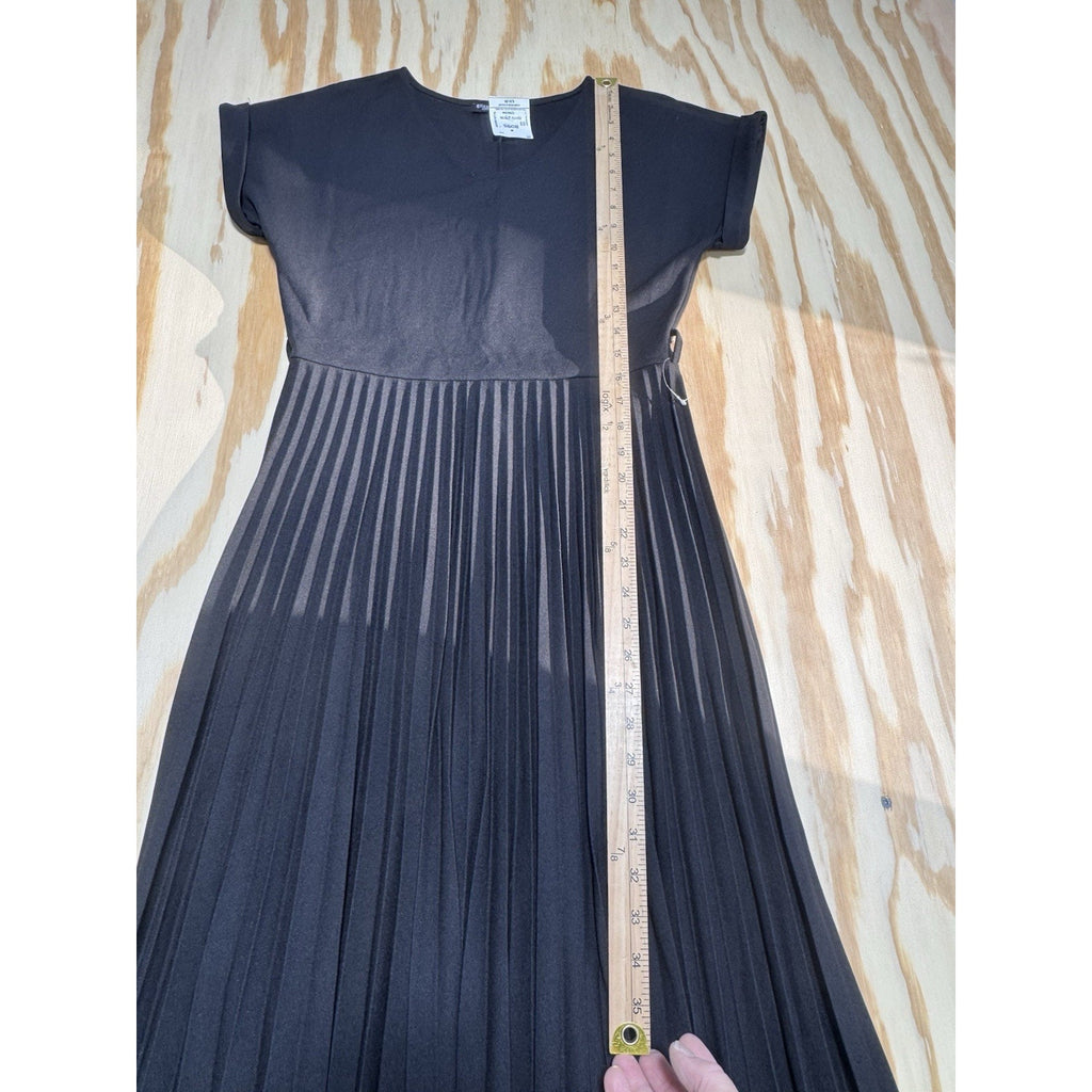 Elizabeth And Nicole Black Pleated Dress New Without Belt Women’s Size PM