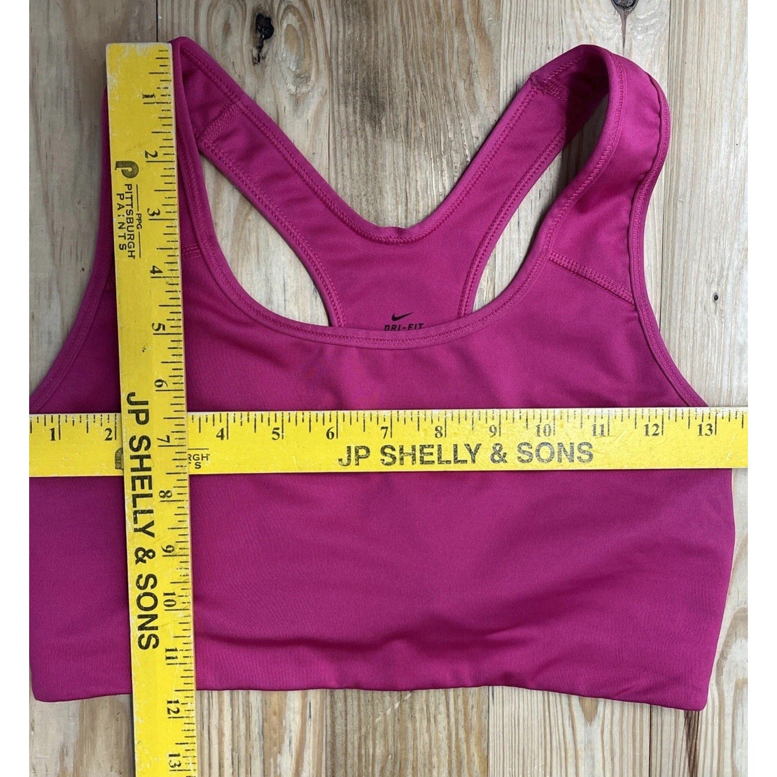 Nike Women’s Size M Dry-Fit Sports Bra pink Racerback Logo Swoosh EUC