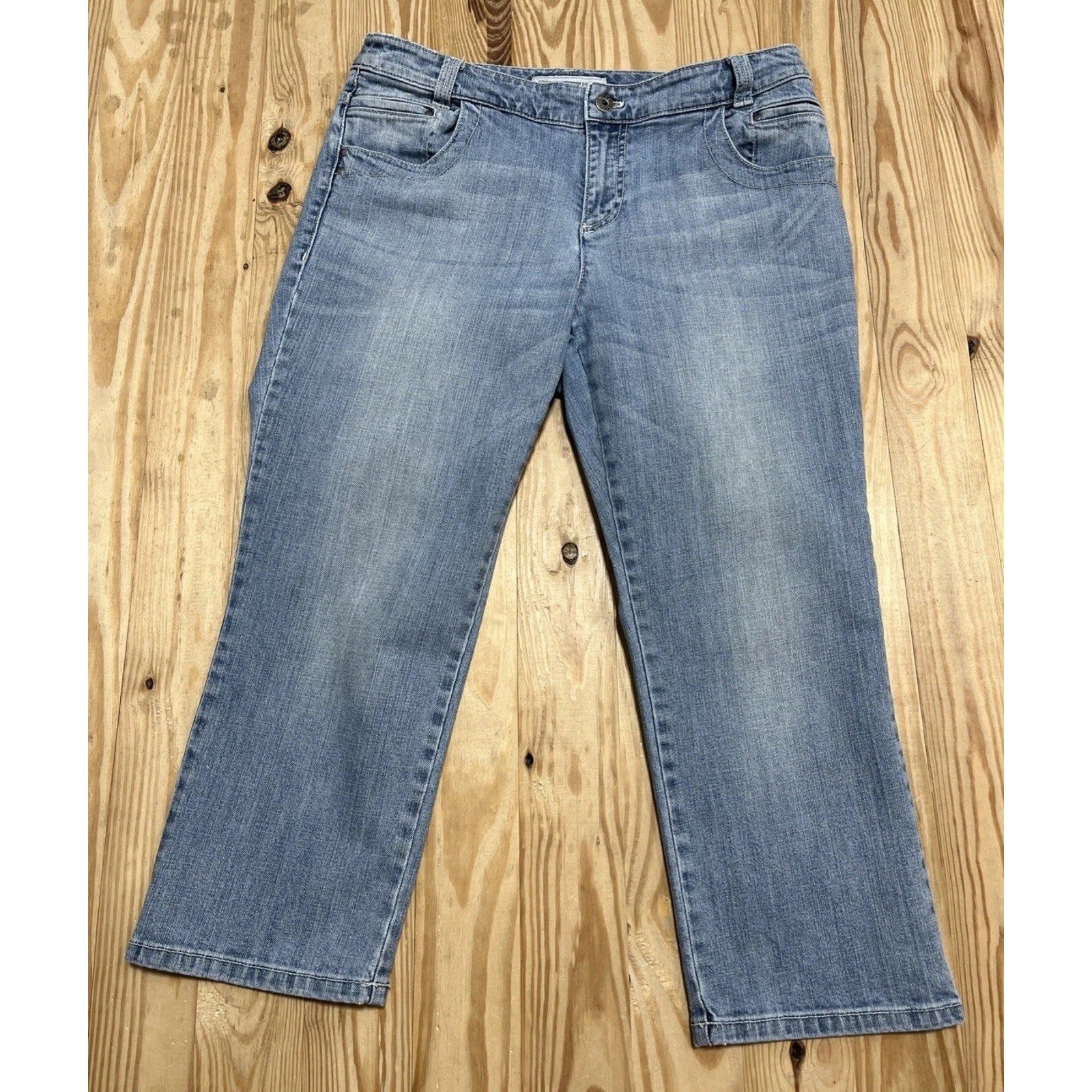 Chico’s Platinum Jeans Ultimate Fit Slim Leg Crop Size 1.5 Blue Cotton Blend
