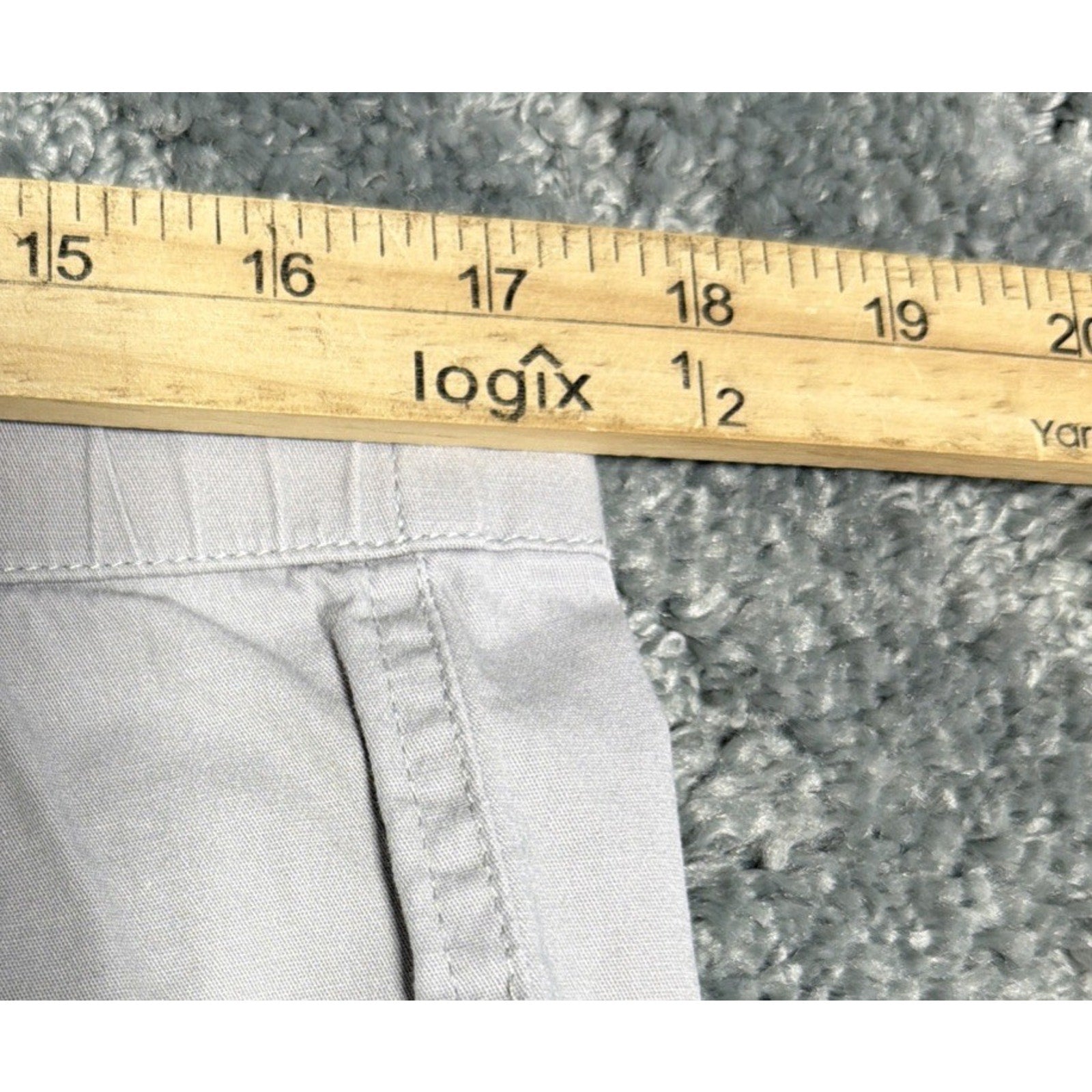 Royalty For Me Women's Gray Cuffed Bermuda Cargo Stretch Shorts Size Large