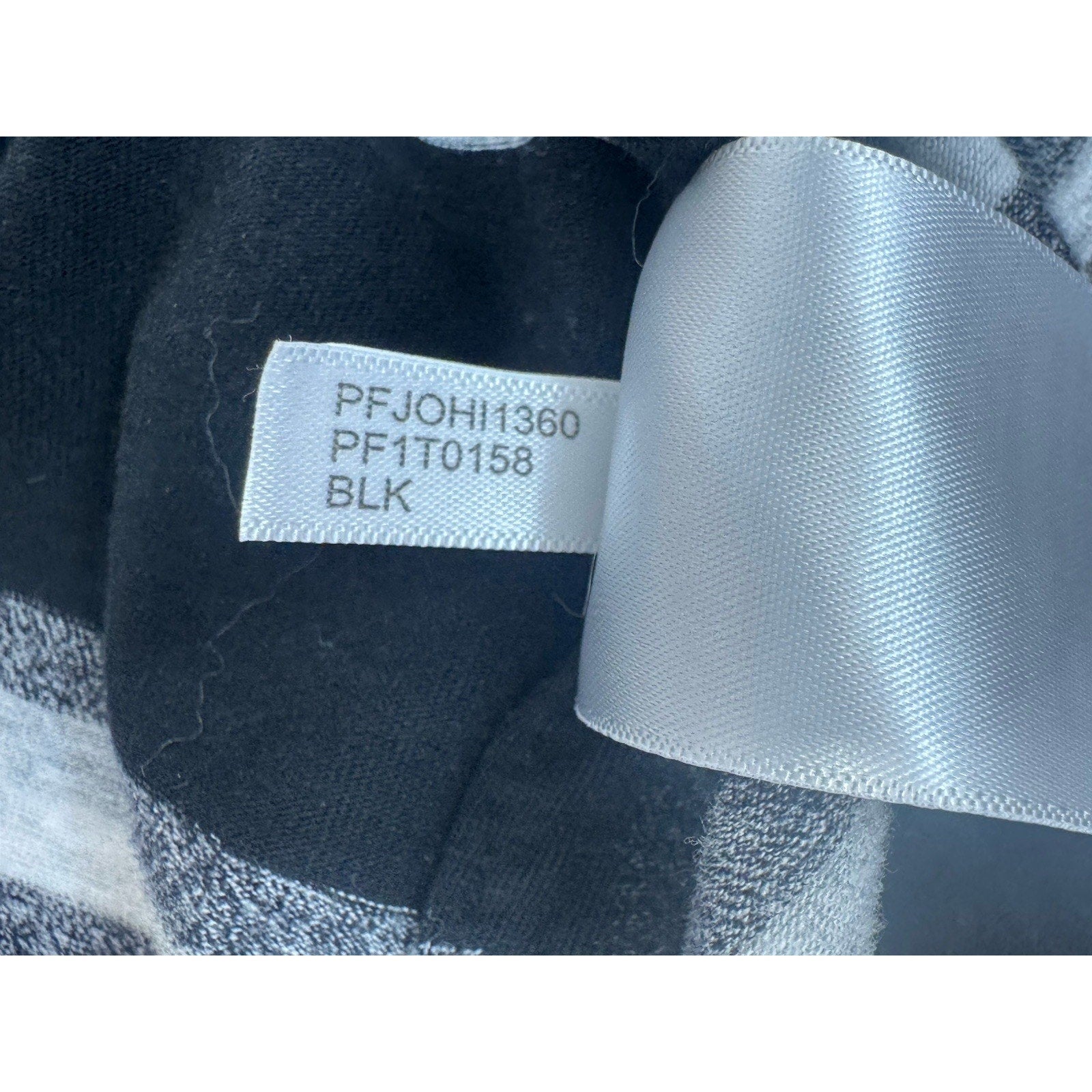 Calvin Klein Performance Long Sleeve Black Gray White Striped V-Neck Tee Size L