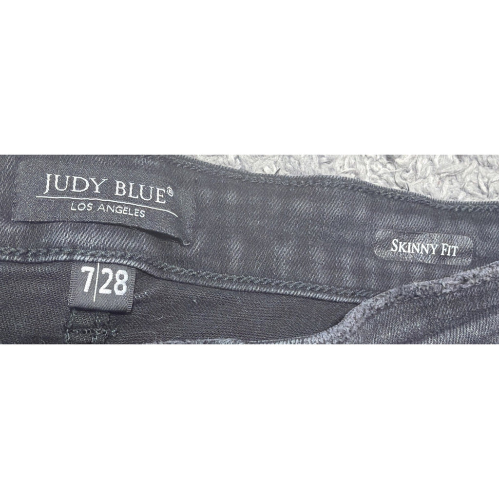 judy blue women’s black Raw Hem skinny Fit jeans Size 7/28