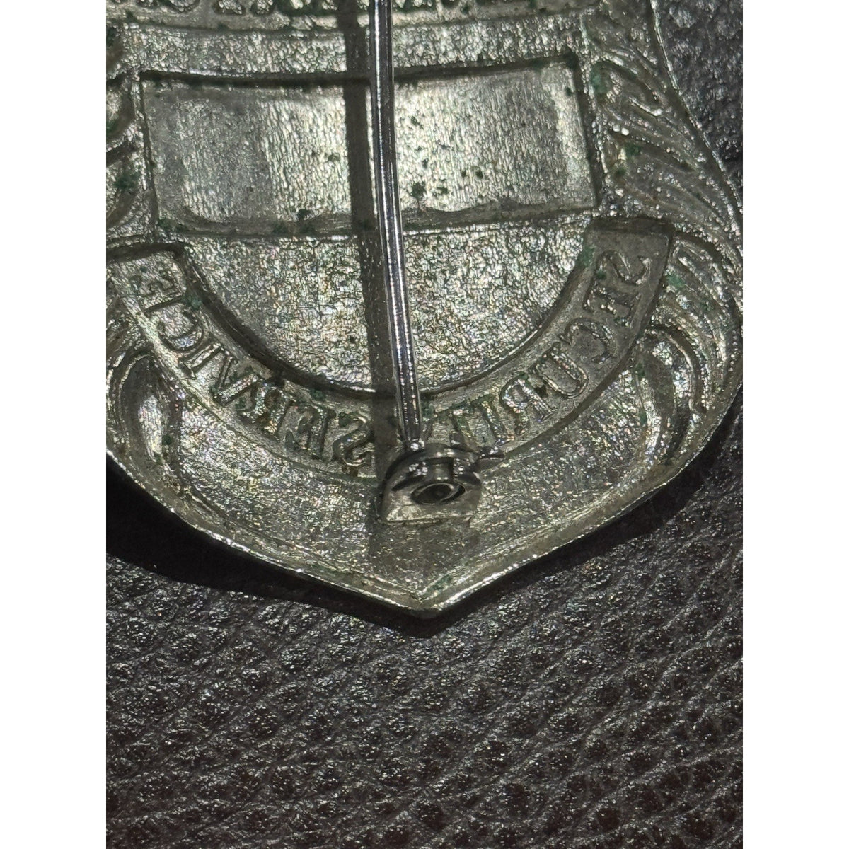 PINKERTON Security Service BADGE #83832 Silver Enamel EAGLE OBSOLETE Collectable